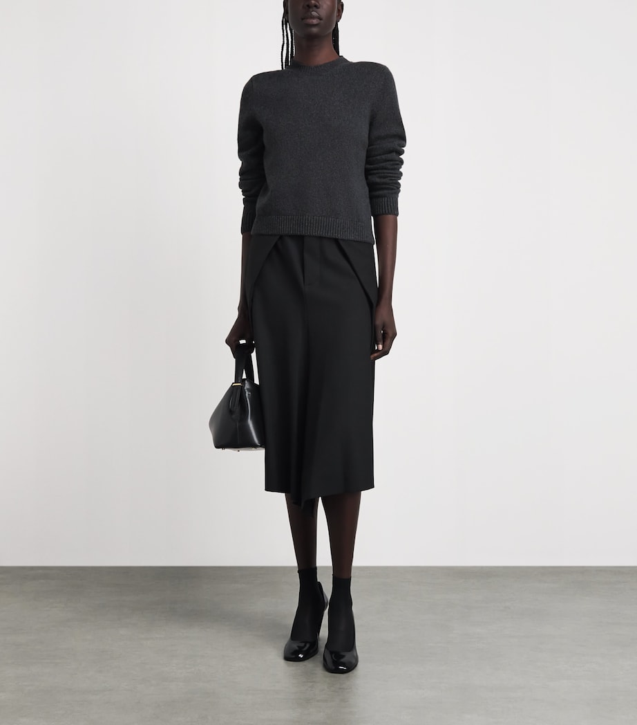 Khaite Womens Cashmere Crew-Neck Leta Sweater Charcoal Image 2