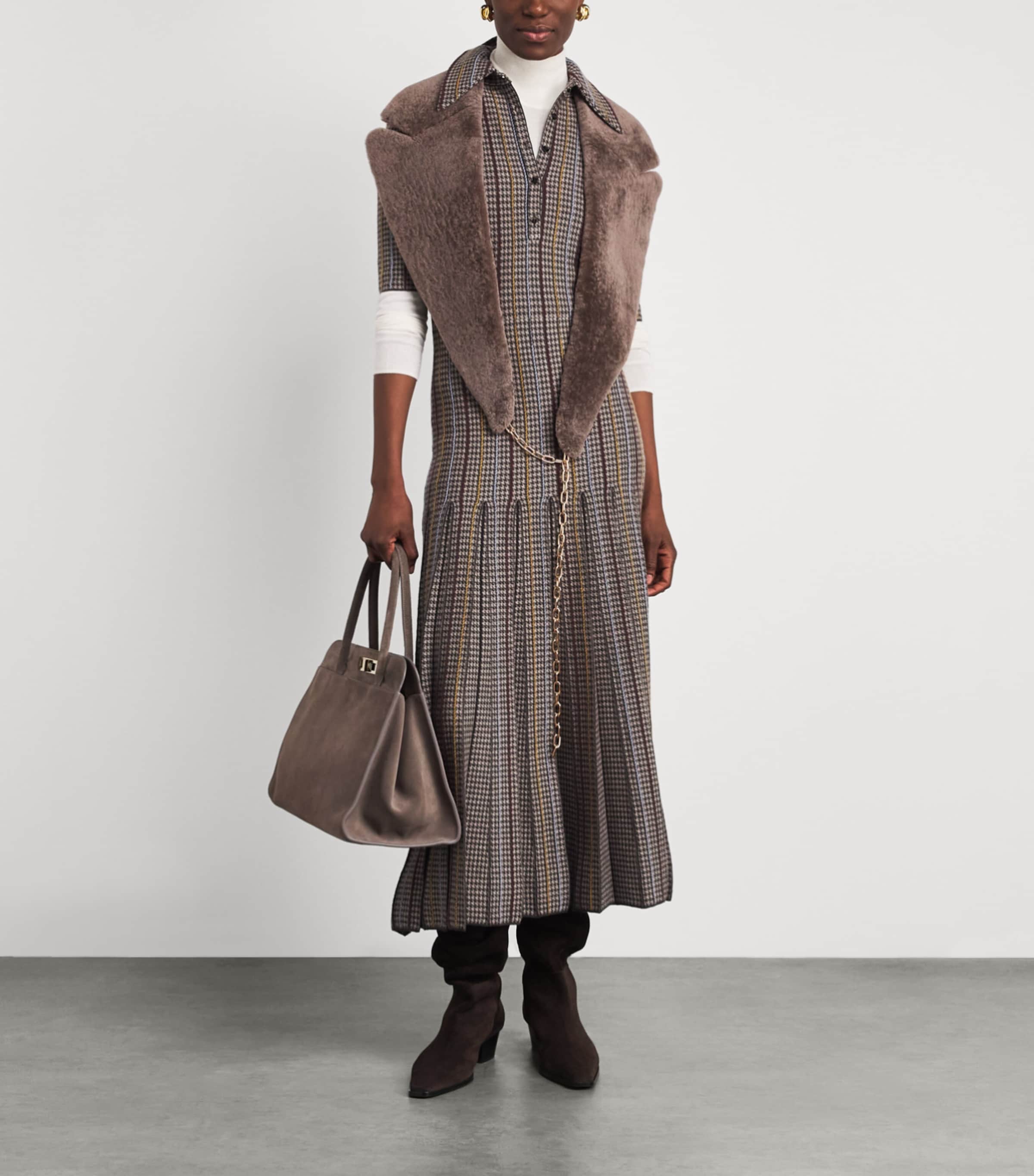 Gabriela Hearst Brown Beaver Fur Elliot Coat Collar | Harrods UK