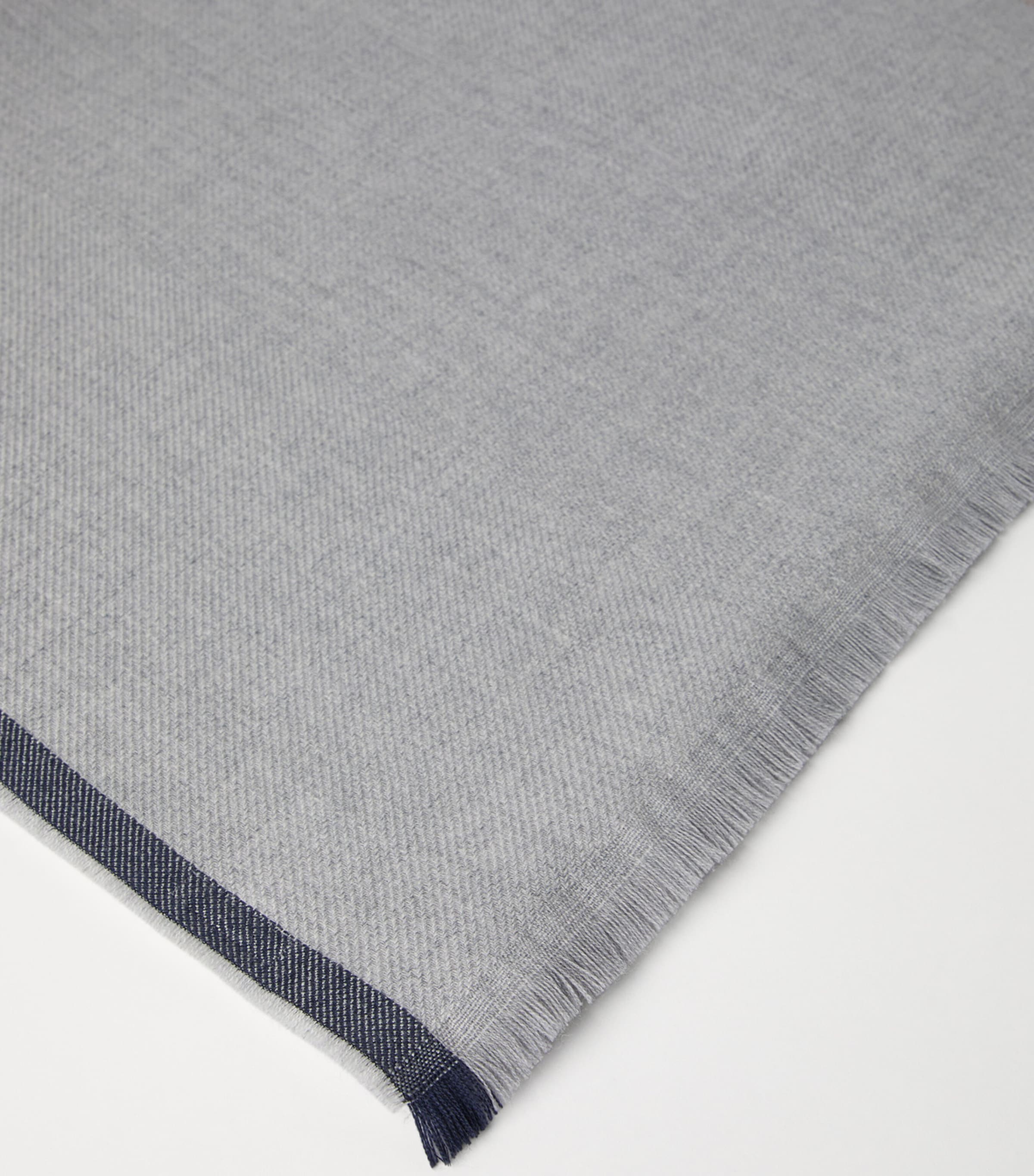 Wool-Cashmere Diagonal Scarf CH028 Image 3