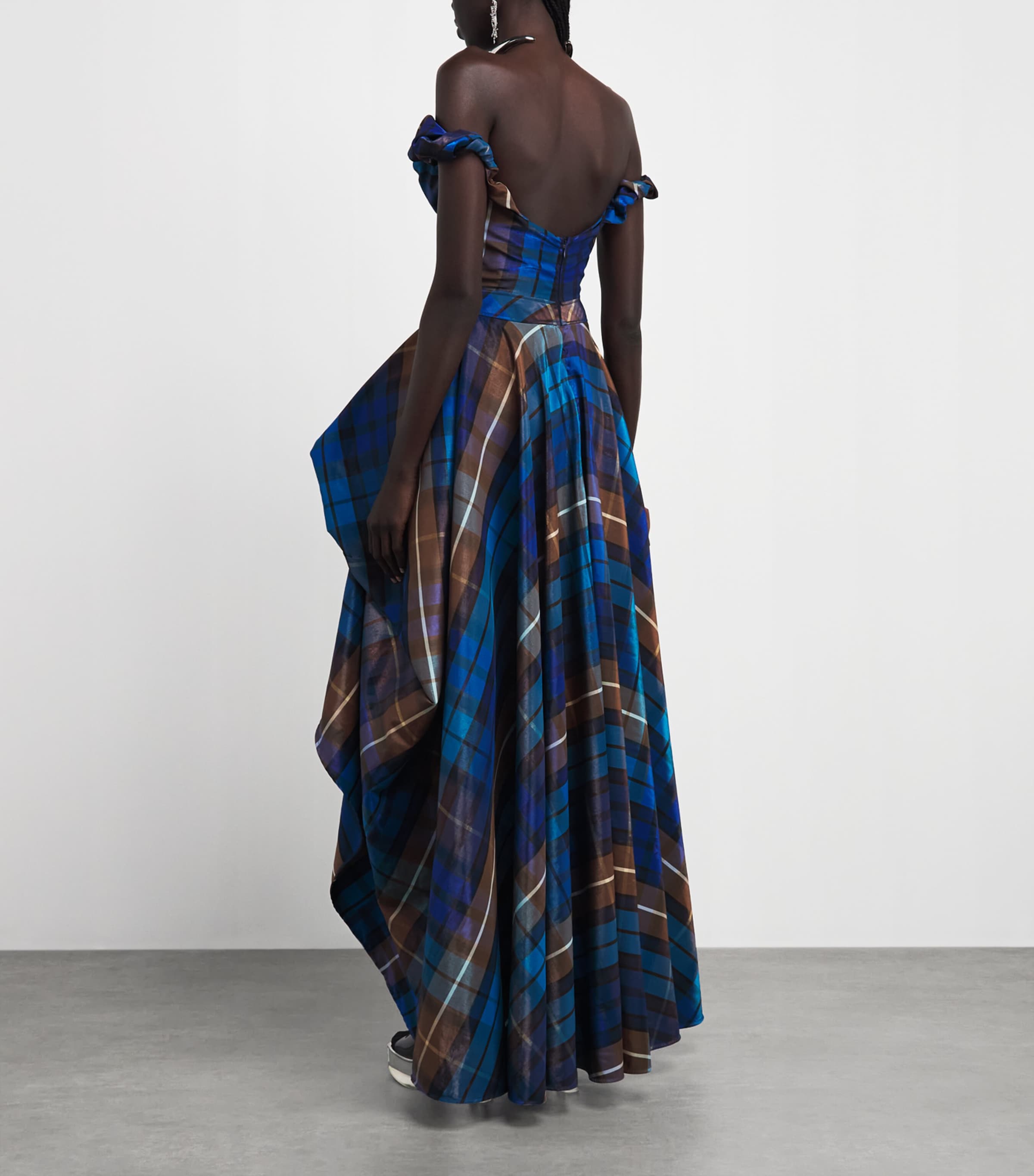 Vivienne Westwood Womens Tartan Off-The-Shoulder Chichi Gown Shny Blue/brown Image 4