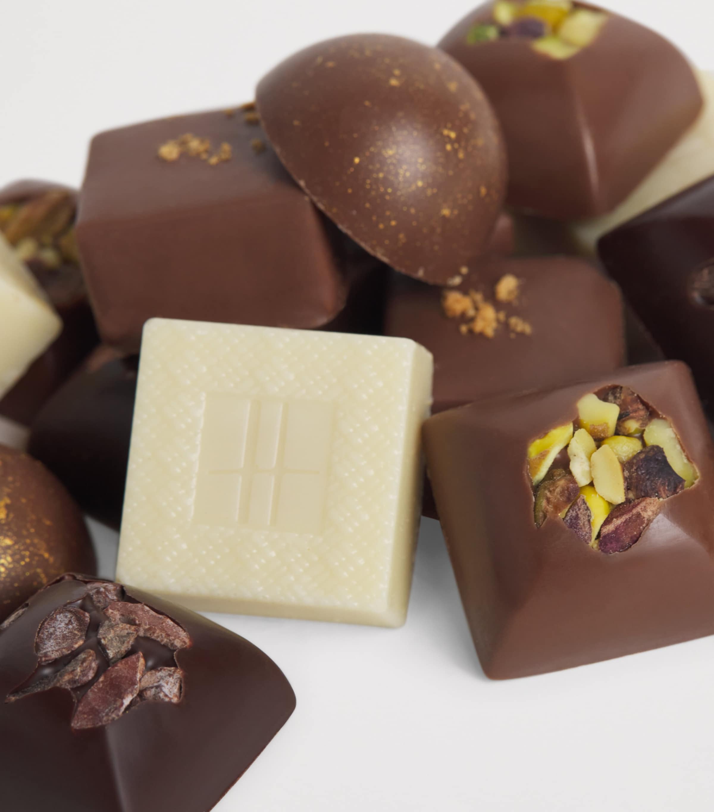 Mixed Chocolate 15-Piece Collection (125g) NO COLOUR Image 3