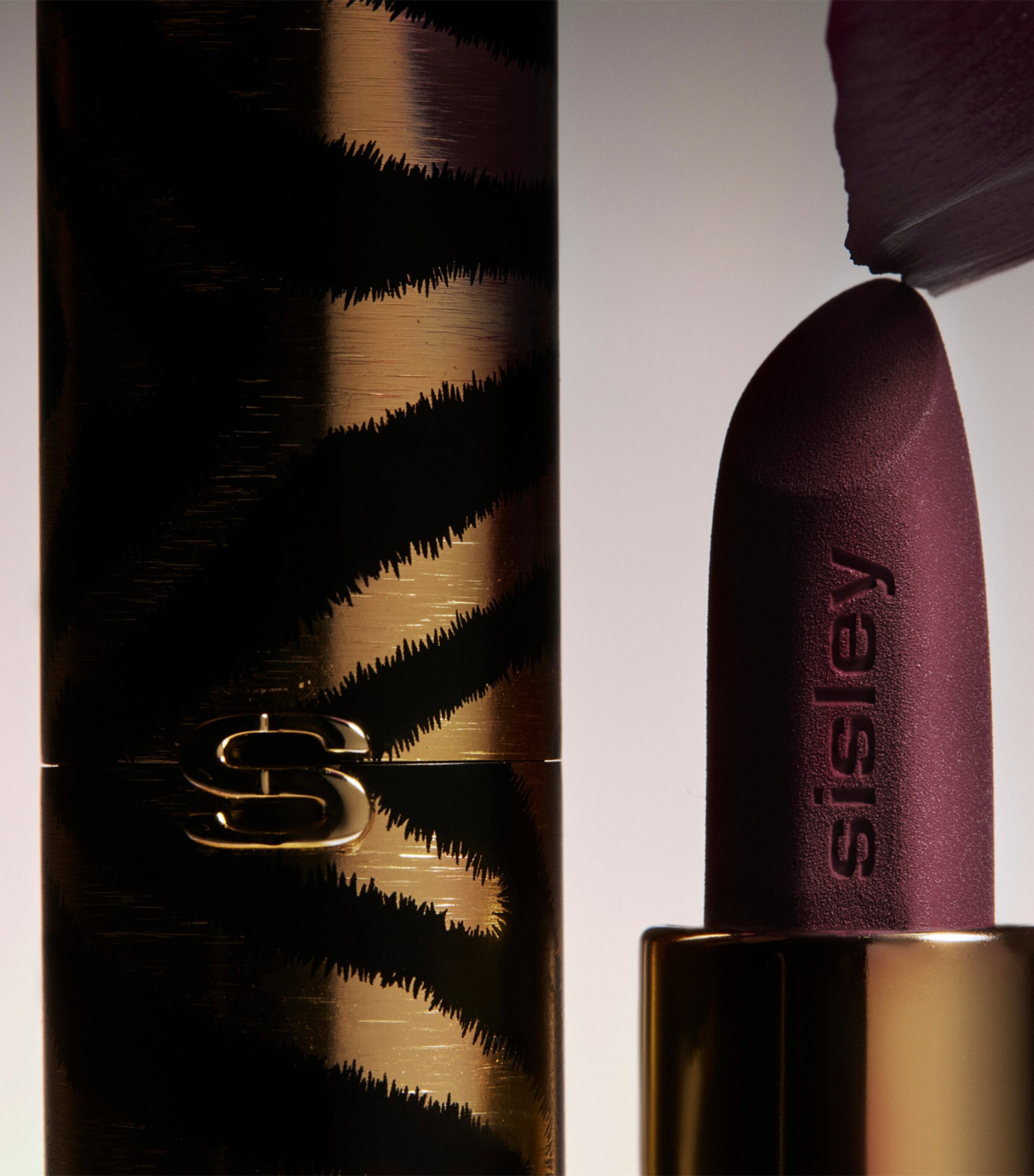 Sisley Phyto-Rouge Velvet Lipstick Beige Crush Image 5