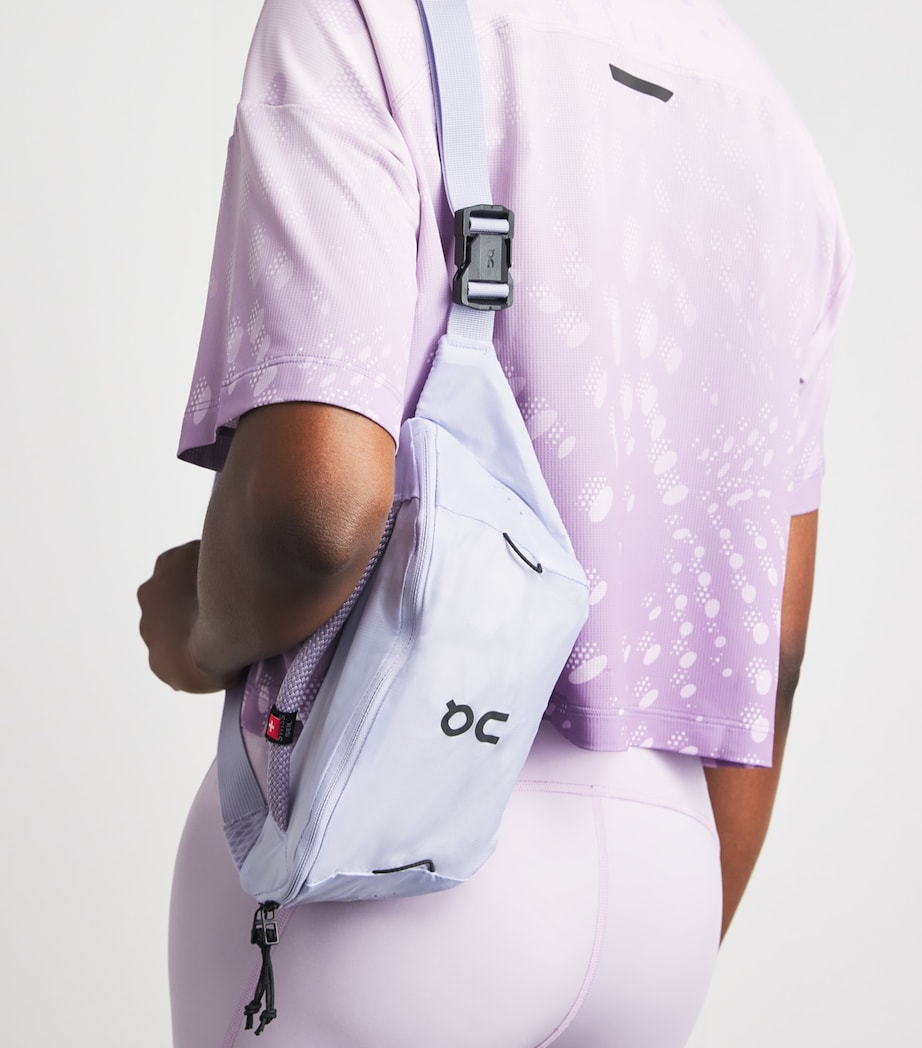 On Womens Waist Pack 2L Lite Belt Bag Thistle Image 4