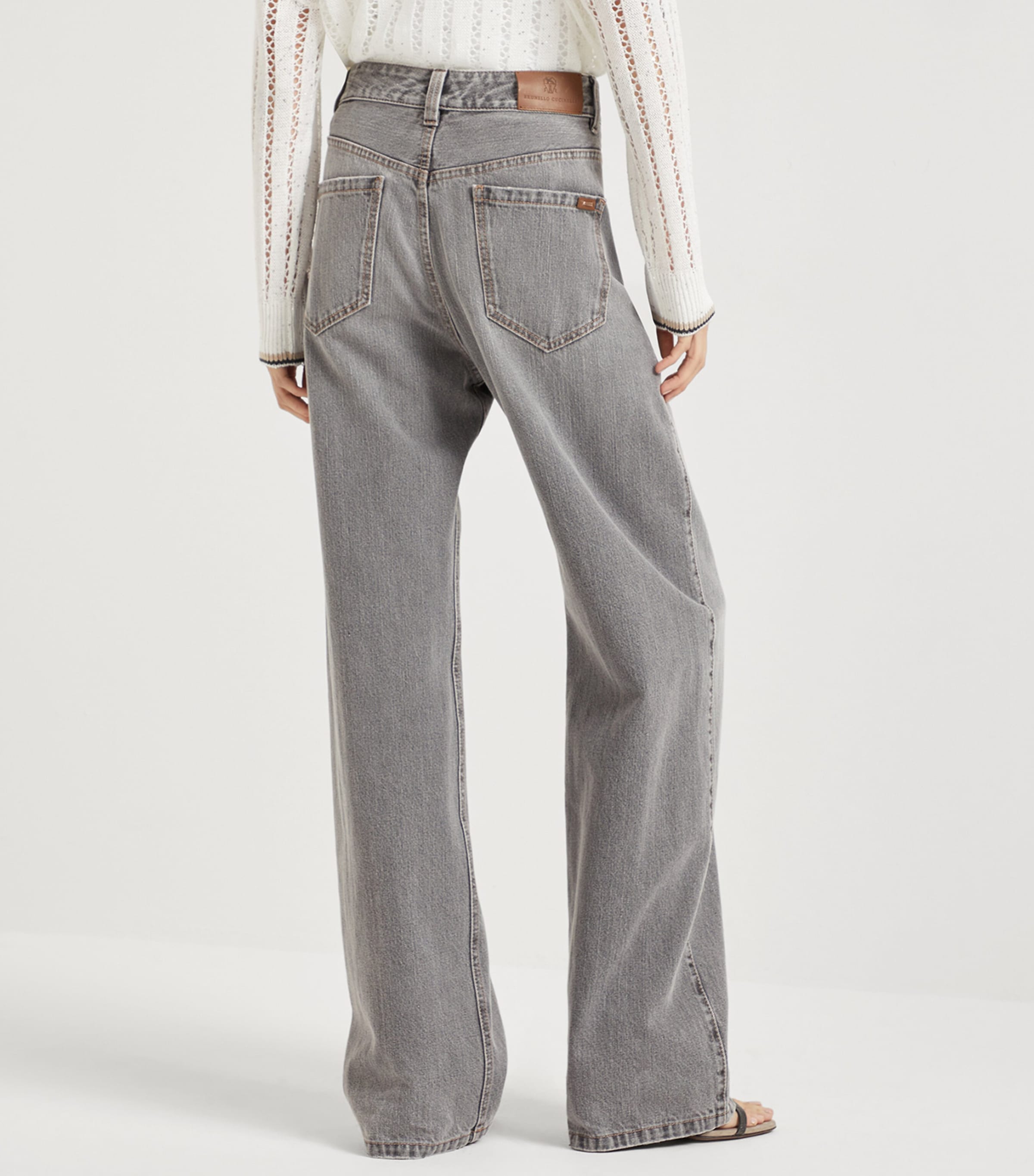 パンツ BRUNELLO CUCINELLI LOOSE BARREL DENIM PANTS WITH MONILE Brunello Cucinelli High-Waisted Barrel-Leg Denim Pants
