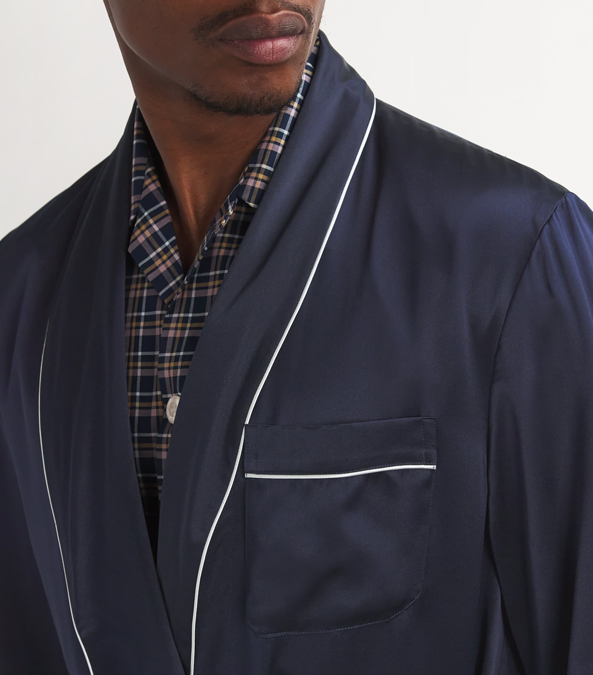 Silk Bailey Robe NAVY Image 4