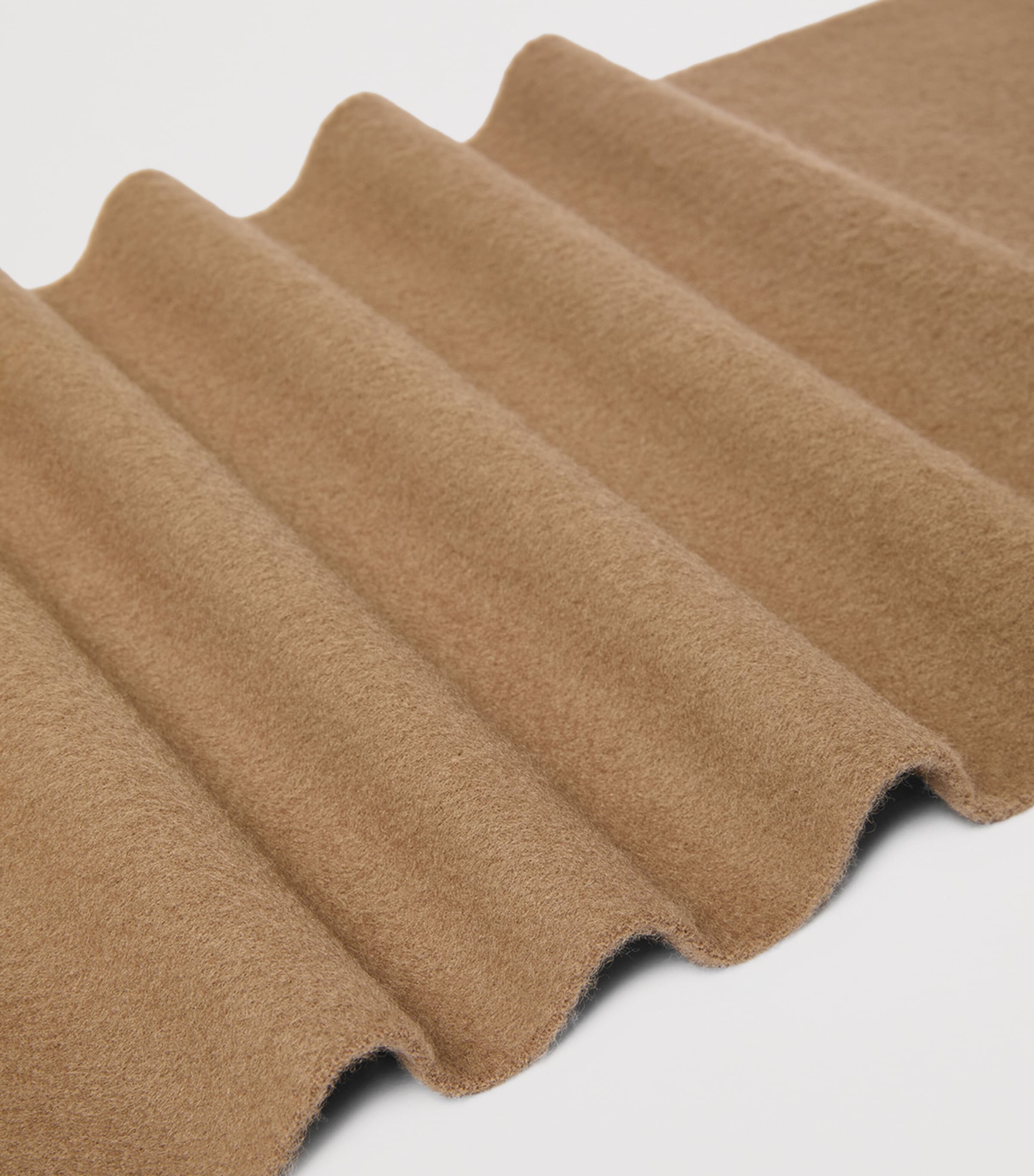 Wool Fringed Logo Scarf BROWN Image 2