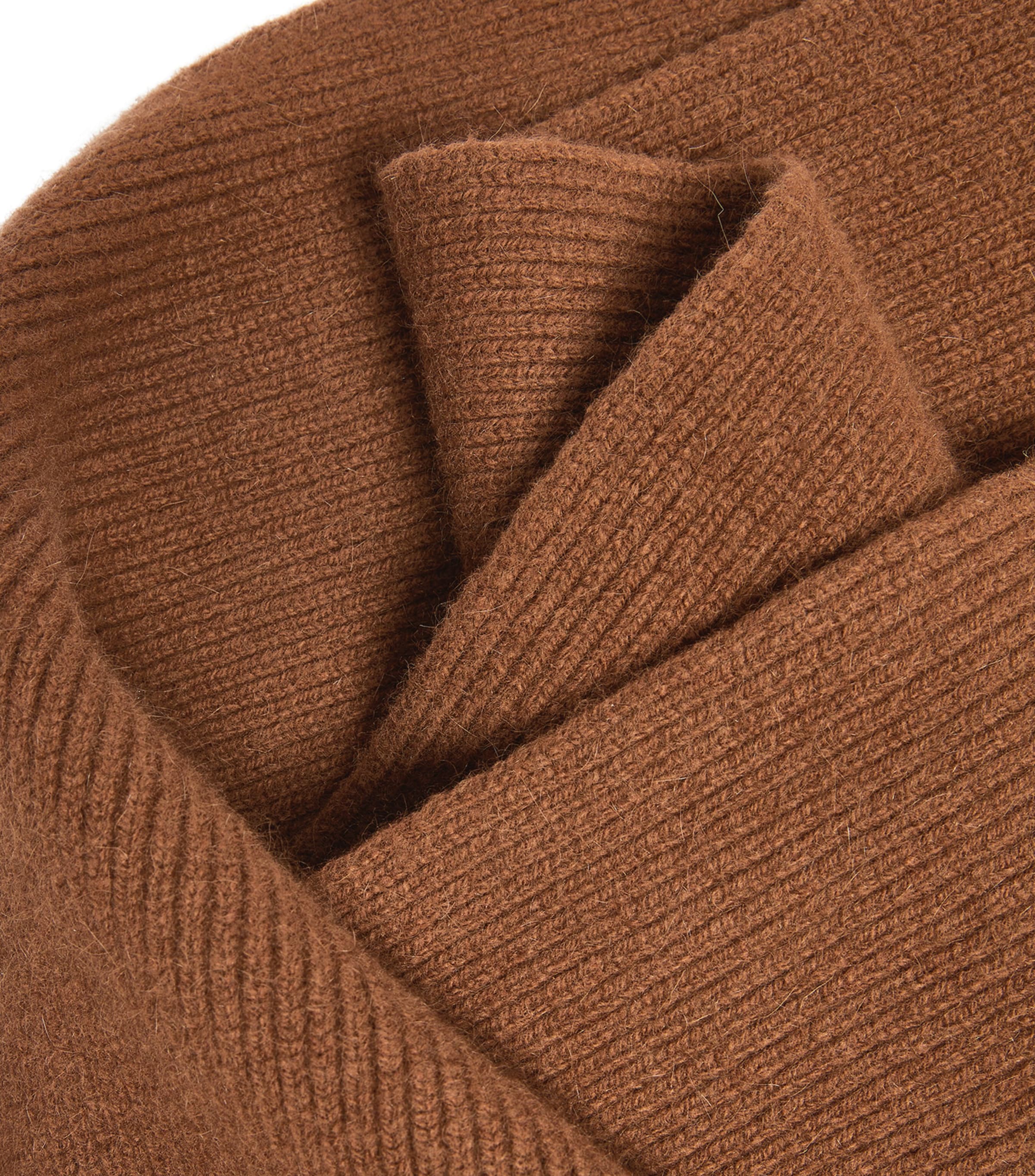 Classic Lambswool Scarf 040 - WALNUT Image 5