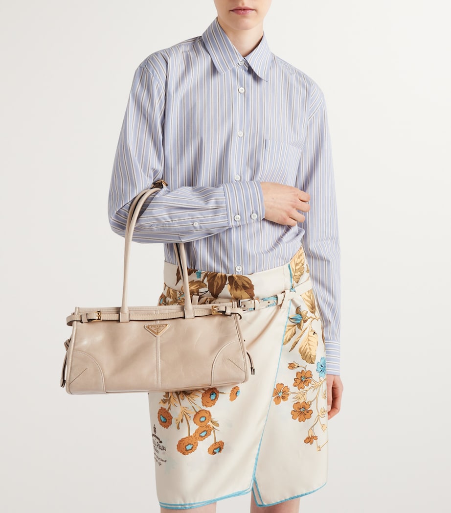 Medium Leather Bonnie Shoulder Bag F03MV Image 2