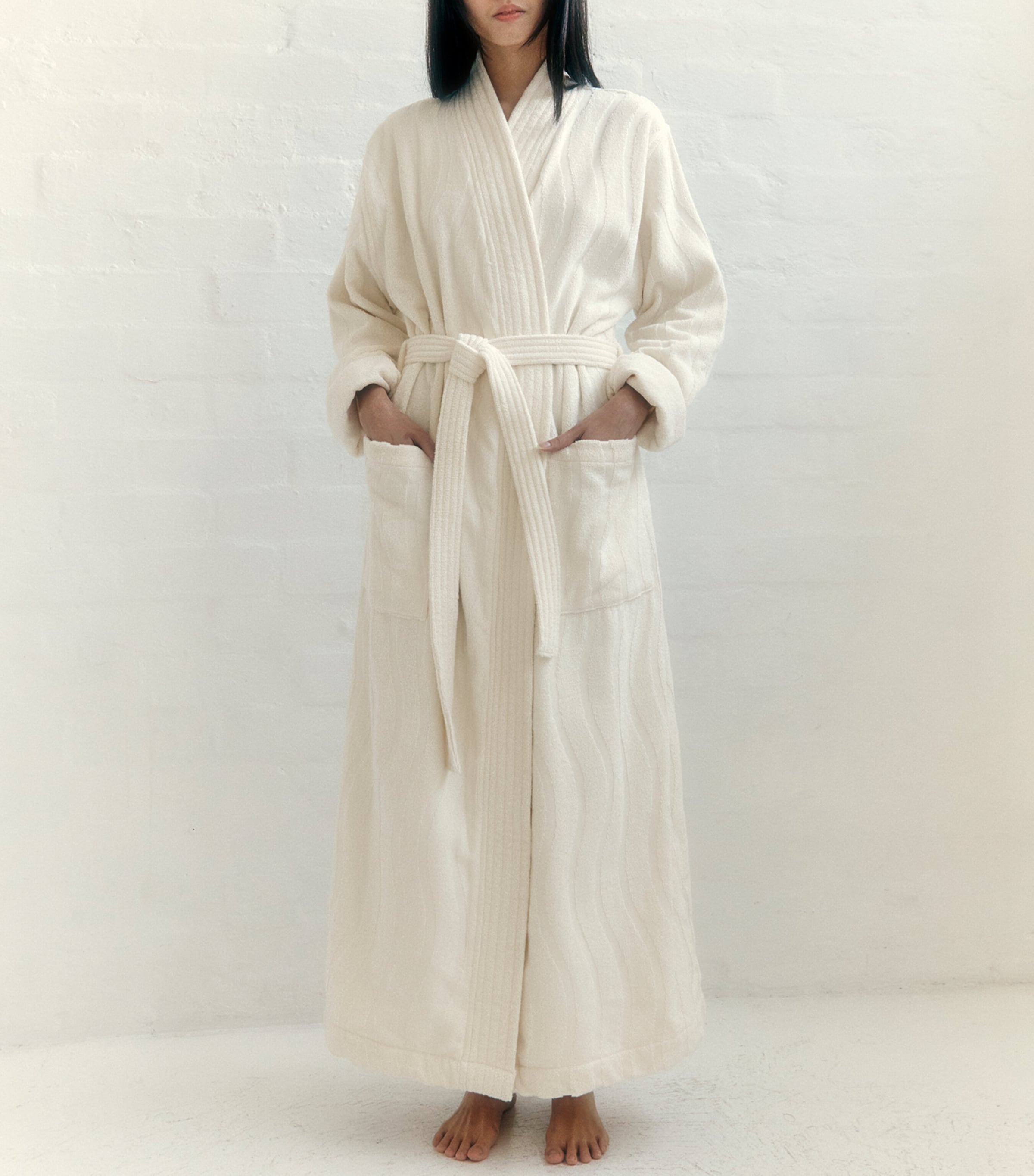 BAINA Organic Cotton Sulis Bathrobe (M/L) Ivory Image 3