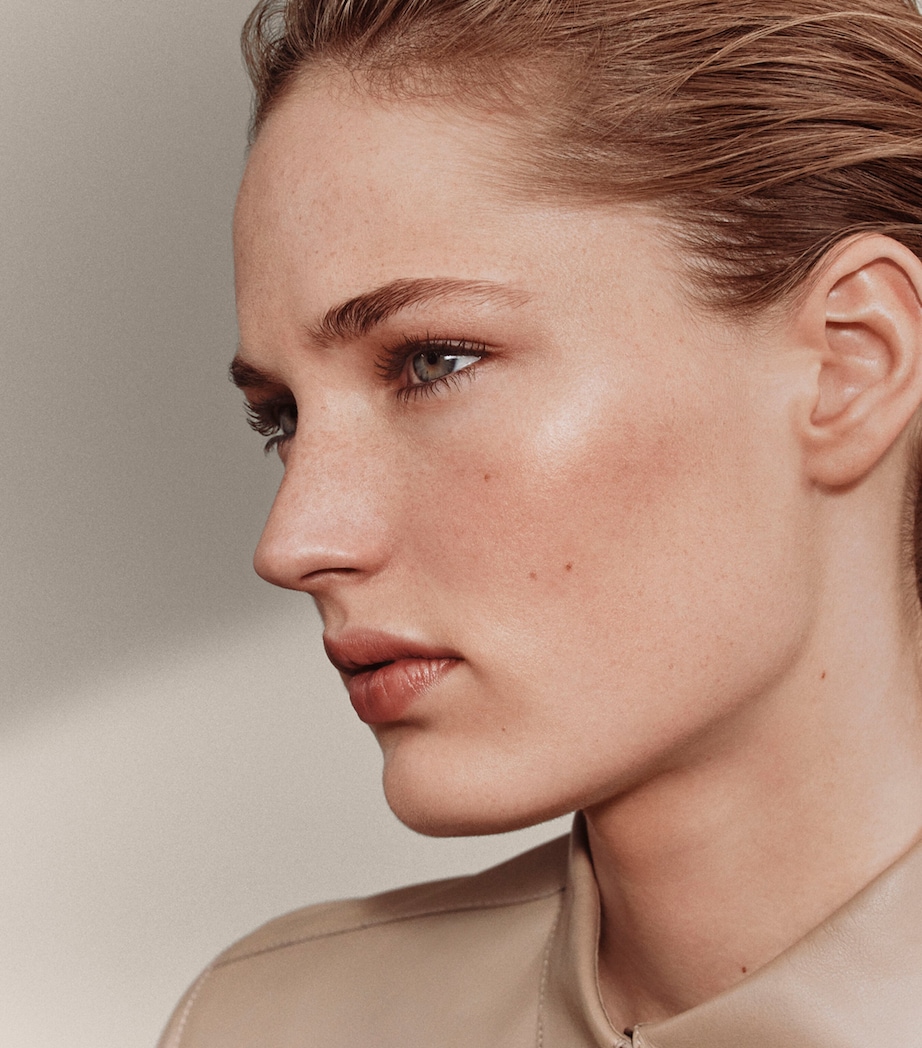 Trait d'Hermès Revitalizing Care Mascara 02 BRUN BISTRE Image 6