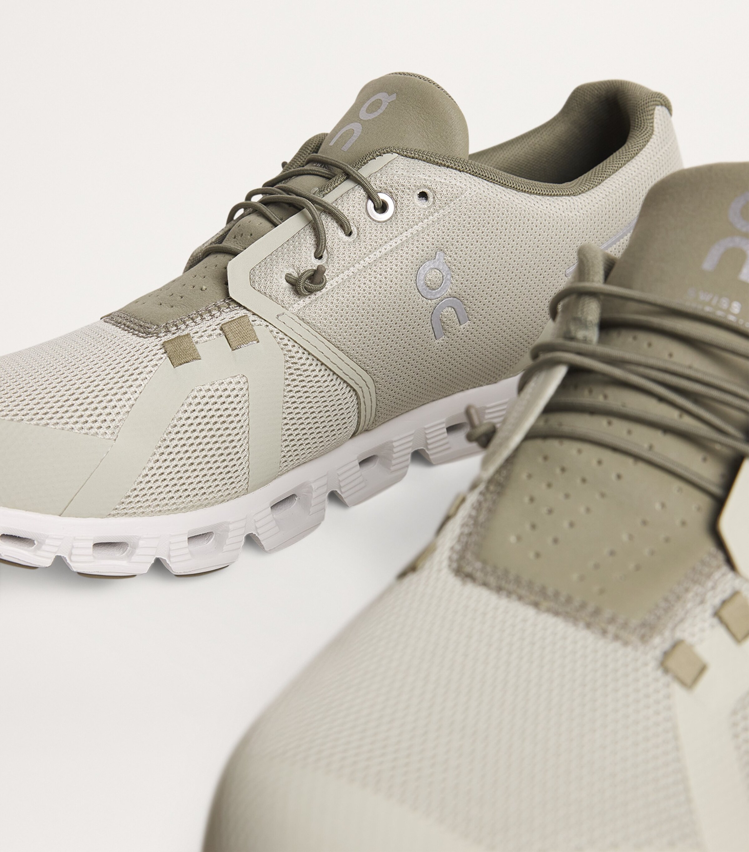 Cloud 5 Trainers CHALK / GROVE Image 7