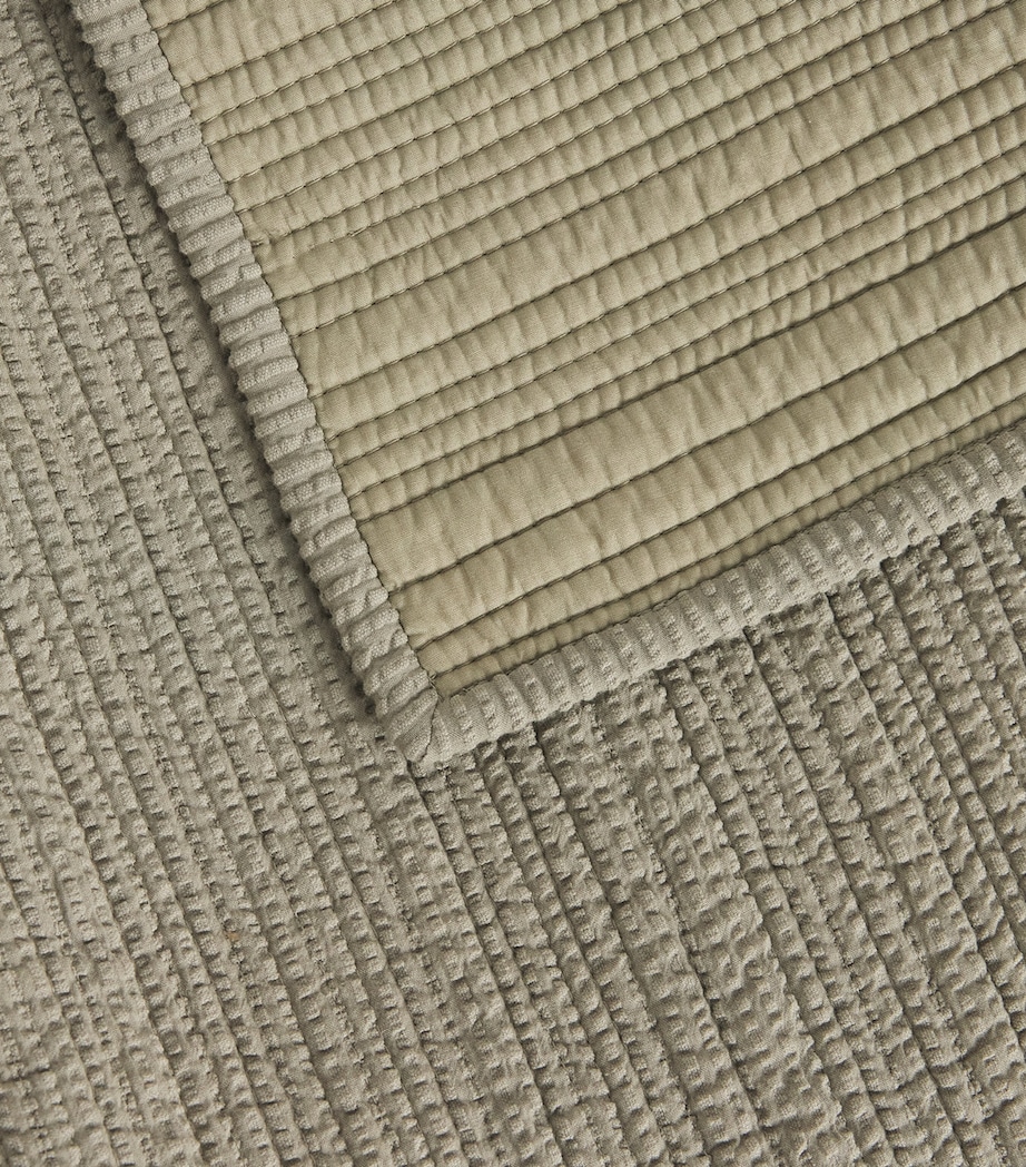 Harrods of London Walton Super King Bedspread (250cm x 260cm) Jade Image 2