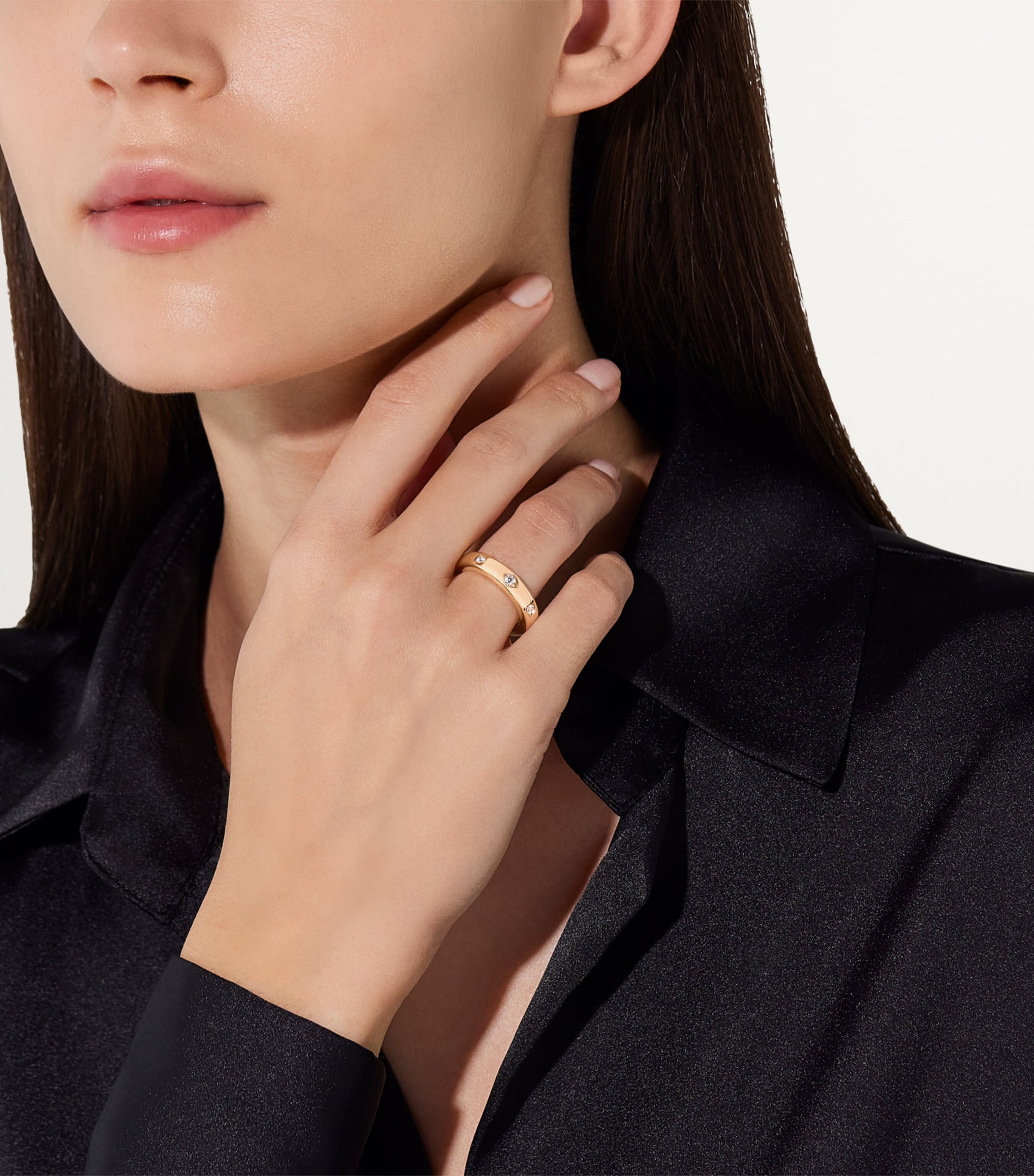 Rose Gold and Diamond Iconica Ring DB000 Image 3