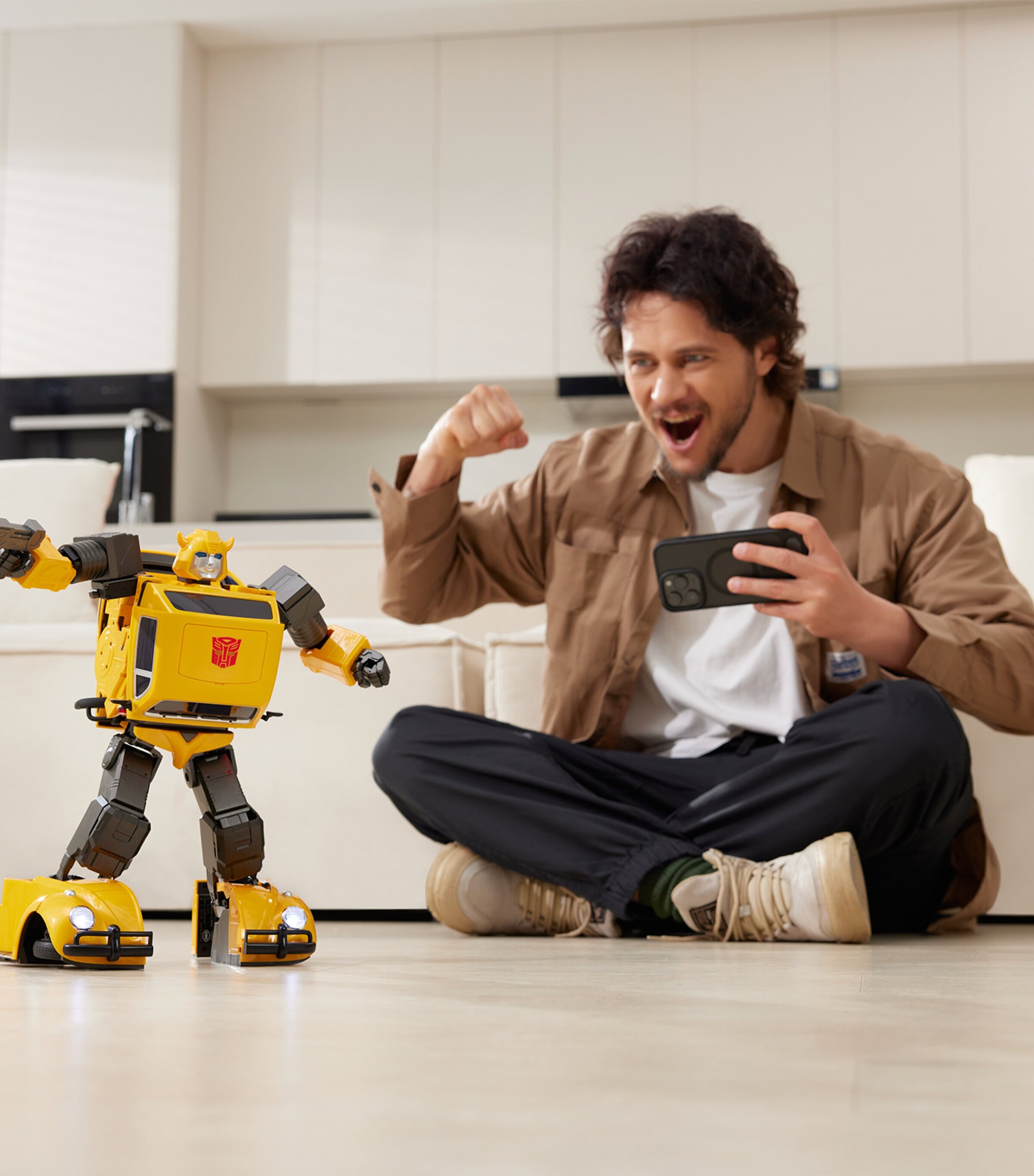 Bumblebee G1 Flagship Robot MULTI Image 6