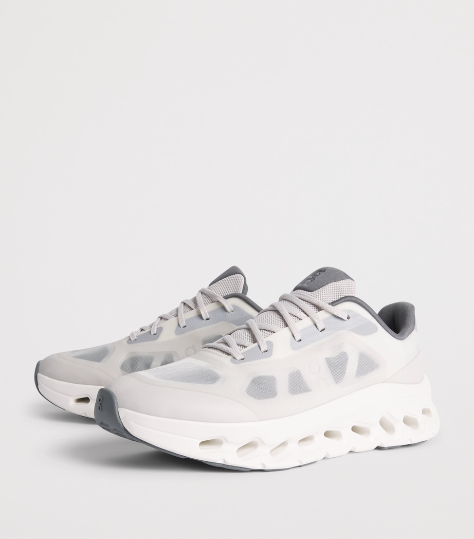On Mens Cloudtilt Remix Trainers Alloy | Ivory Image 3
