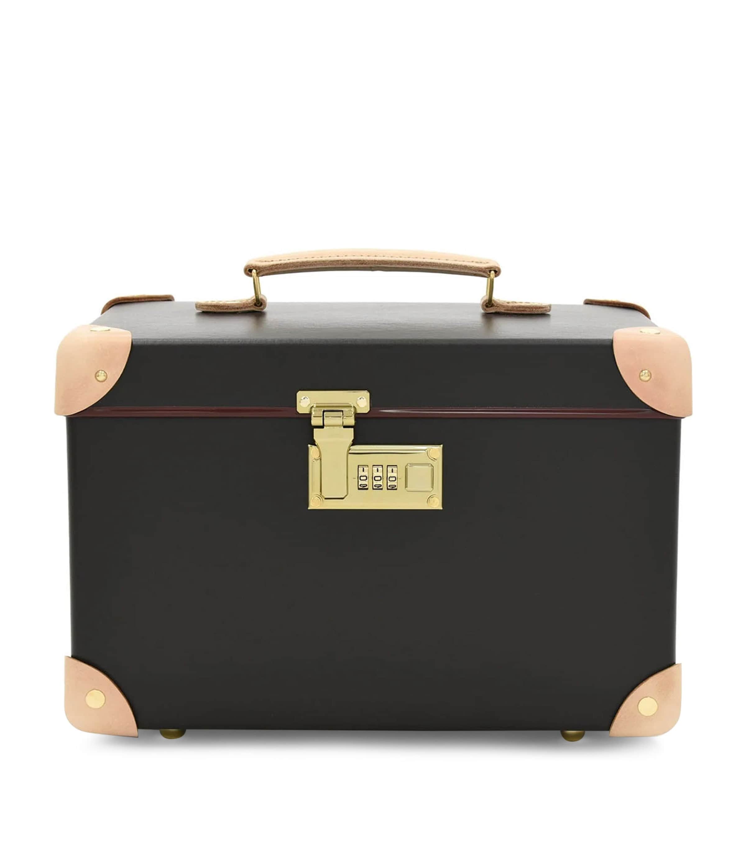 GLOBE-TROTTER SAFARI VANITY CASE