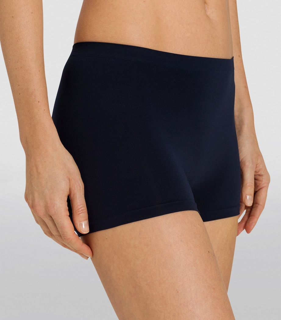 Hanro Womens Touch Feeling Boy Shorts Image 4