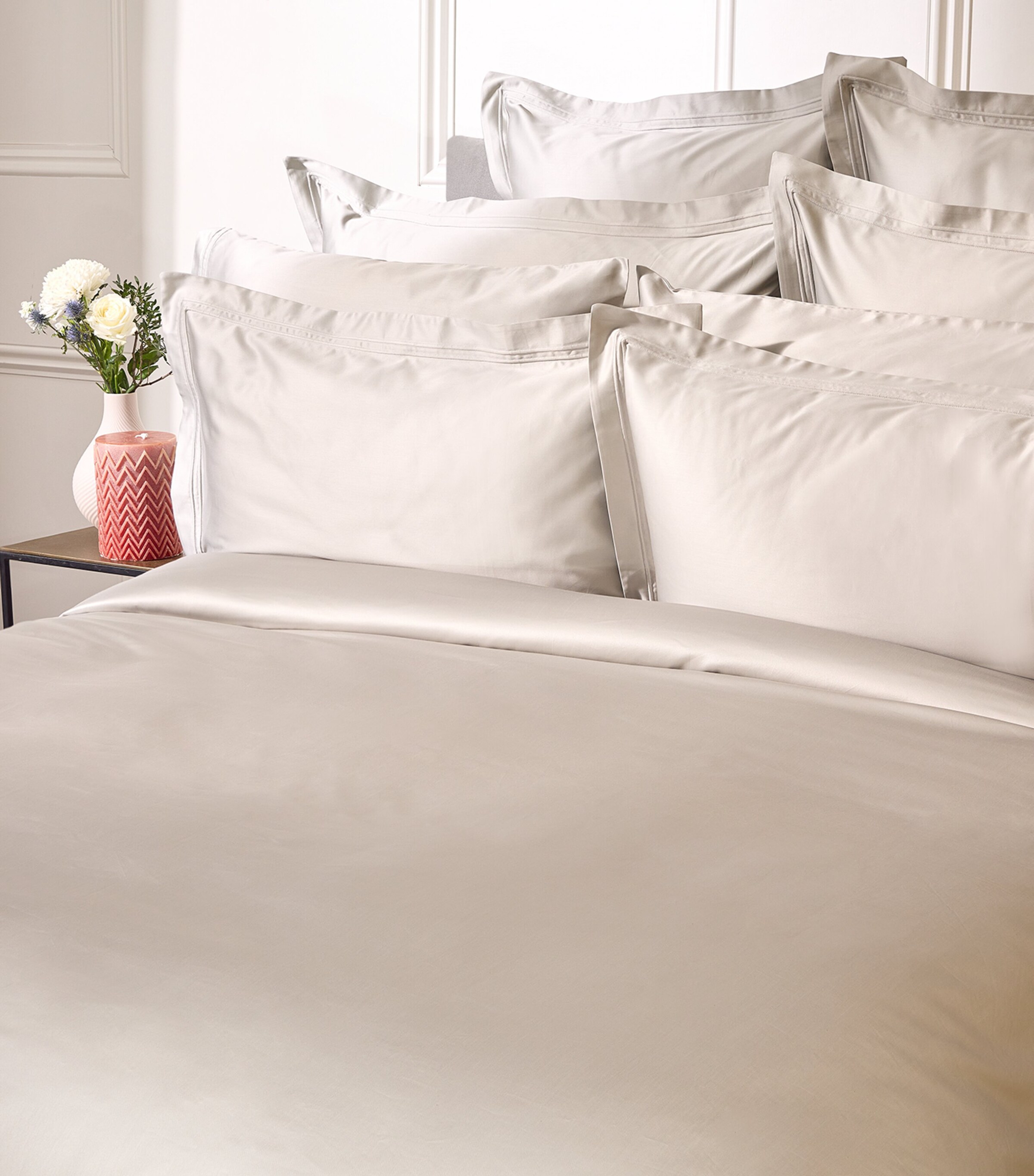 Harrods of London Richmond Oxford Pillowcase Pair (50cm x 75cm) Mist Image 3