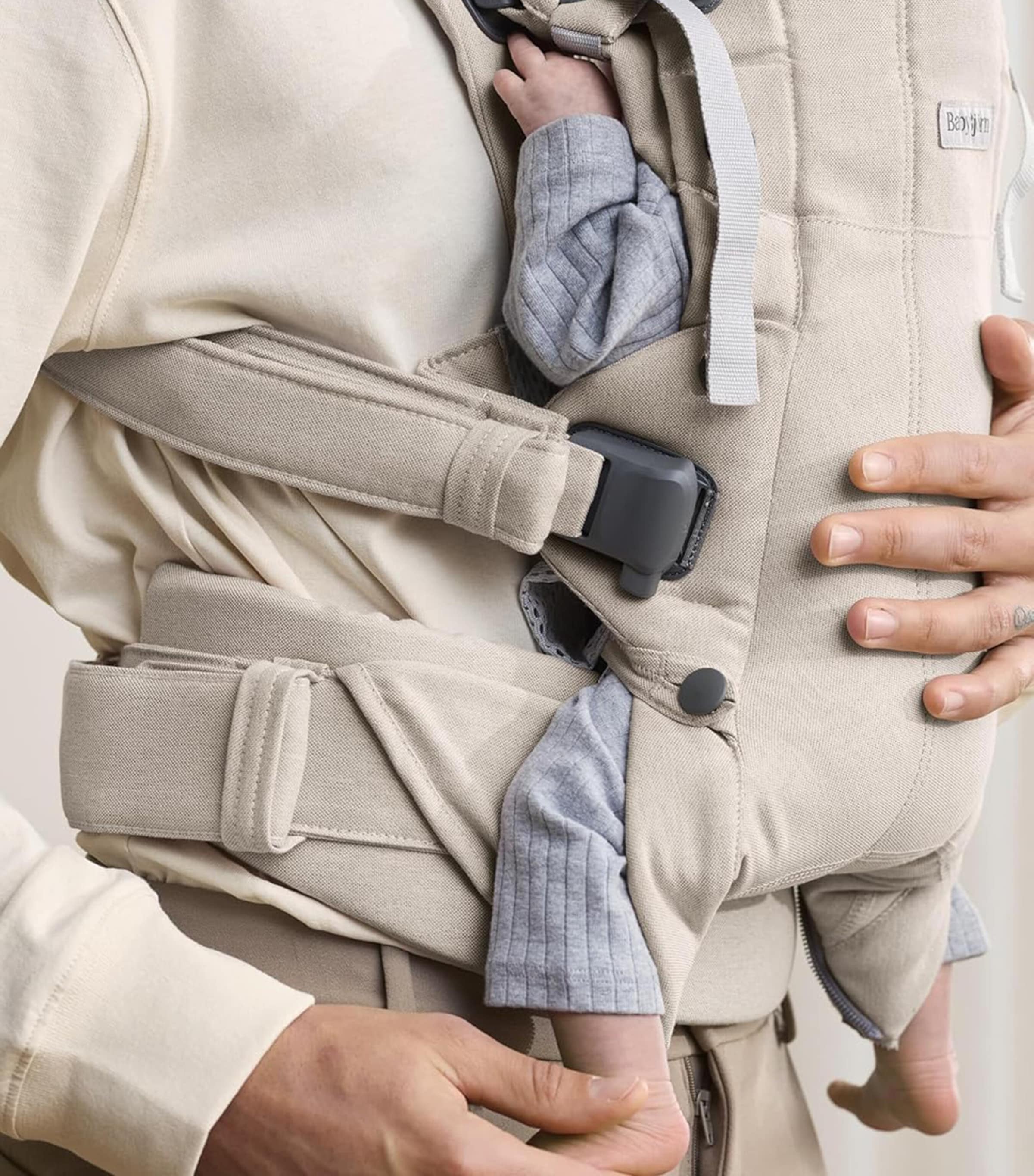 BabyBjörn Harmony Baby Carrier Light Beige Image 2