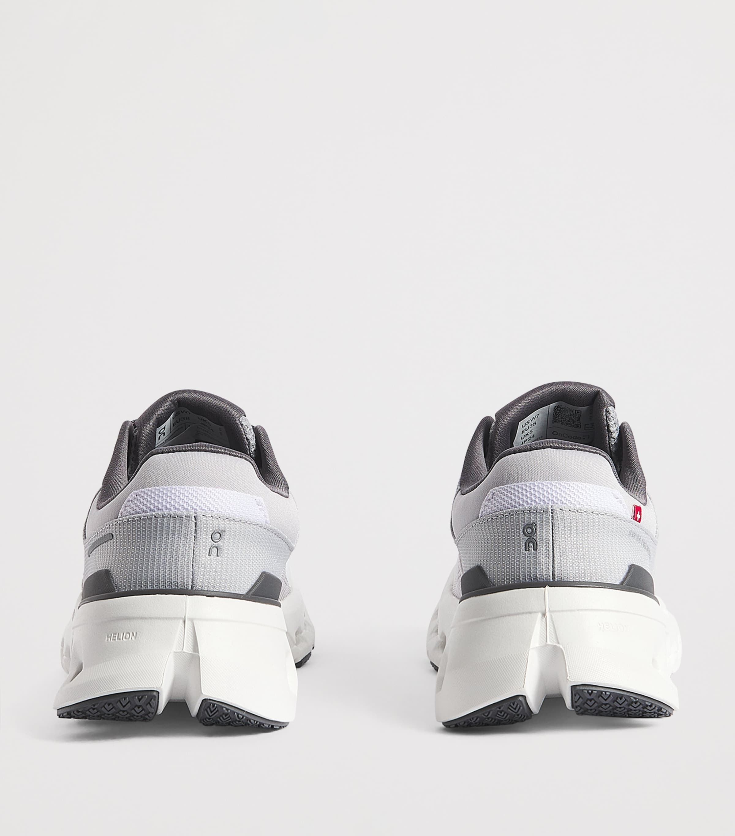 Cloudrunner 2 Trainers FROST | WHITE Image 4