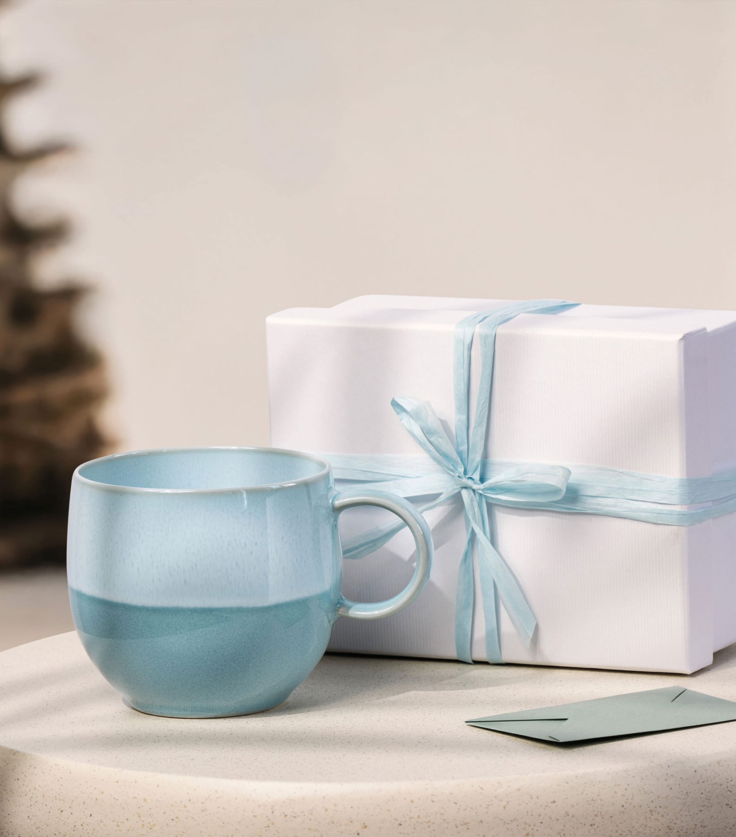 Villeroy & Boch Porcelain Perlemor Aqua Mug Blue Image 2