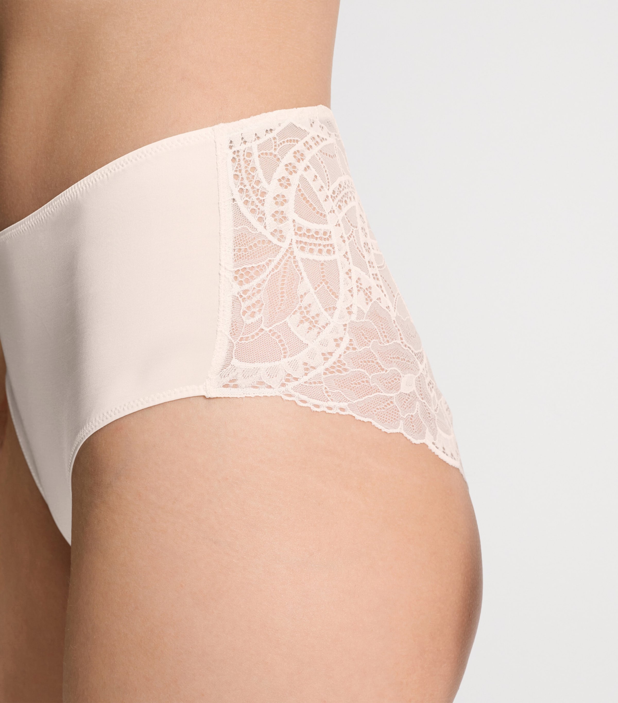Hanro Womens Azelia Maxi Briefs Creamy Glass Image 6