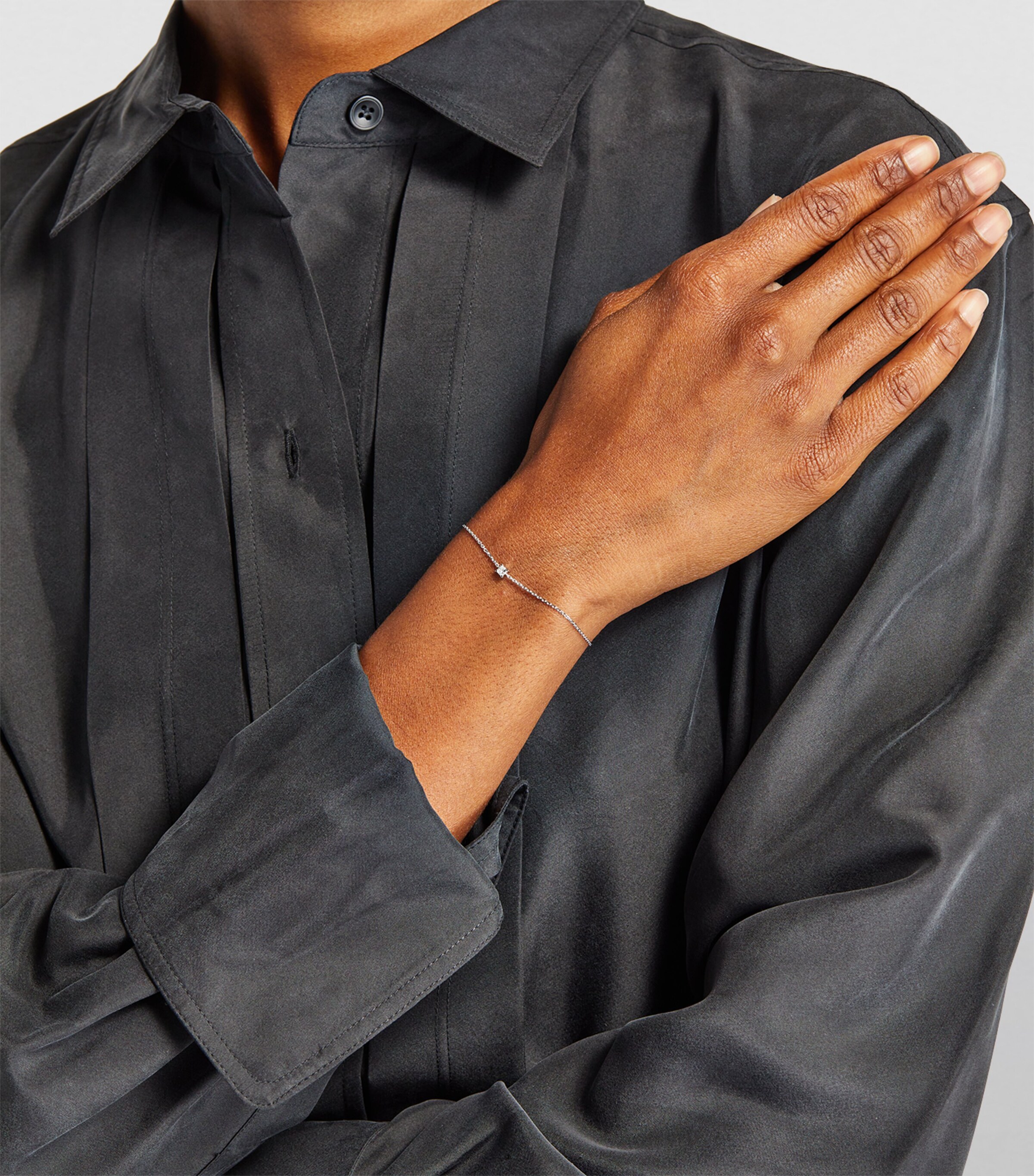 White Gold and Diamond Princesse Bracelet WG RED THREAD Image 4