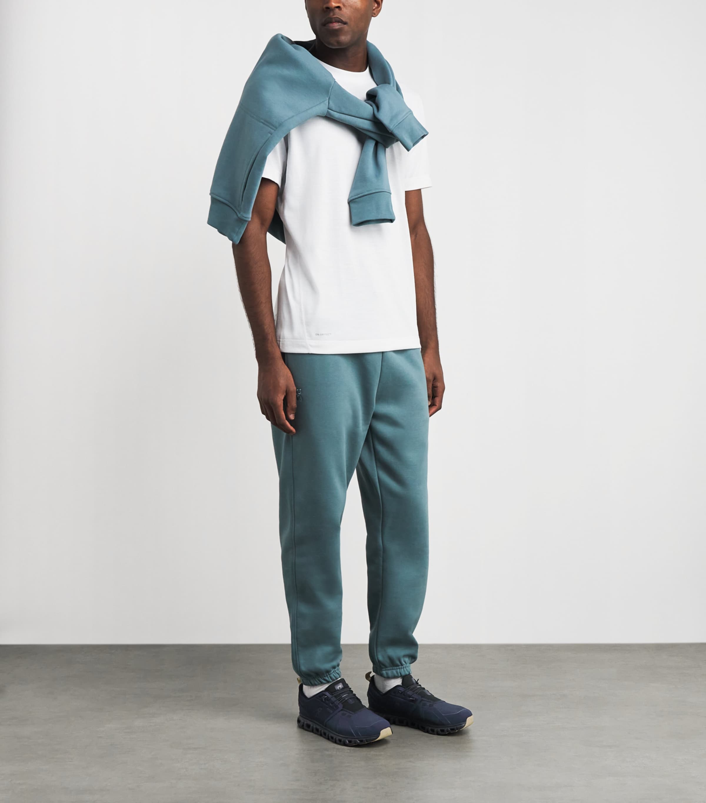 Cloud 6 Waterproof Trainers INK | BLACK Image 4