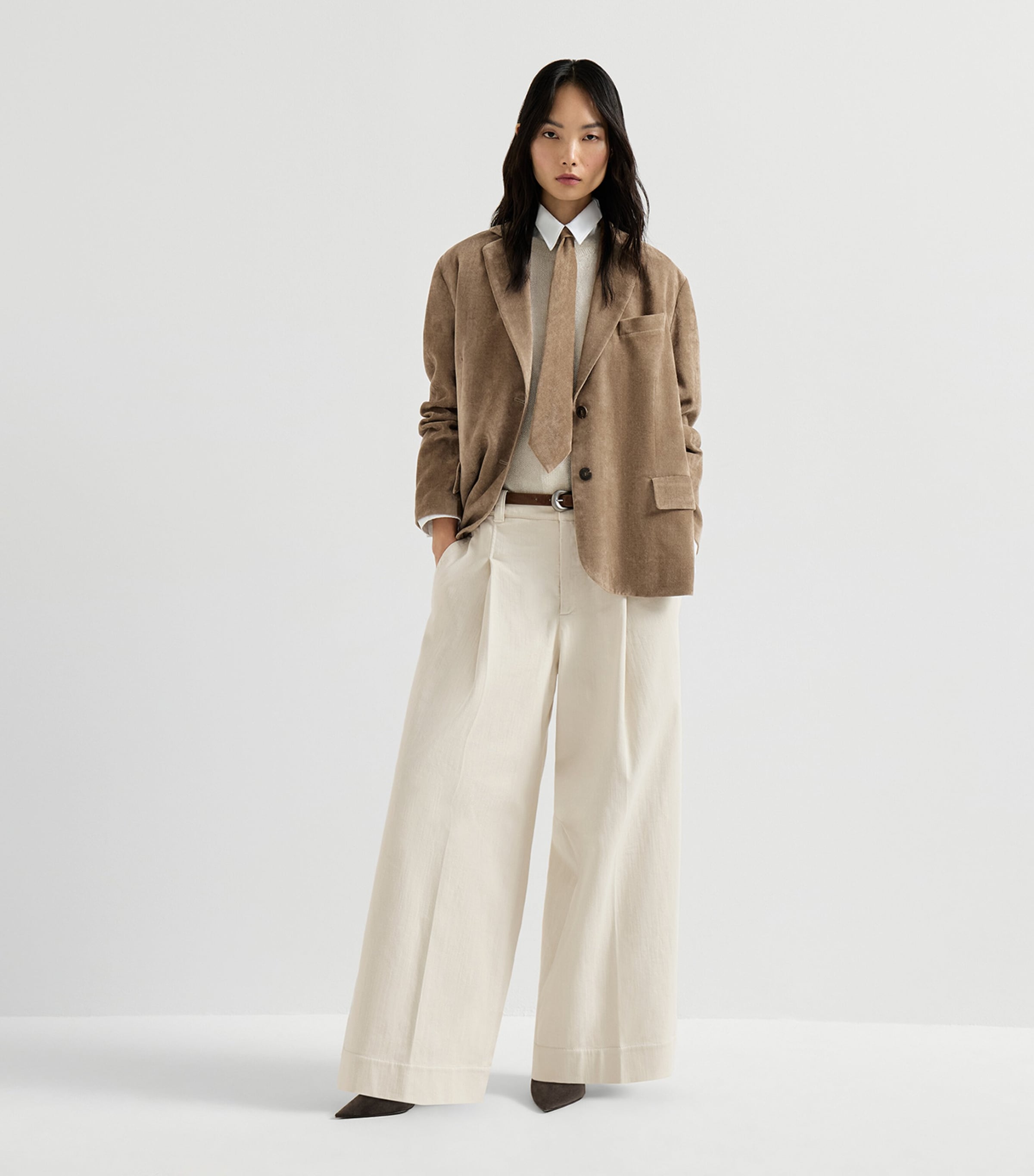Brunello Cucinelli Womens Cotton Twill Cuffed Trousers Image 2