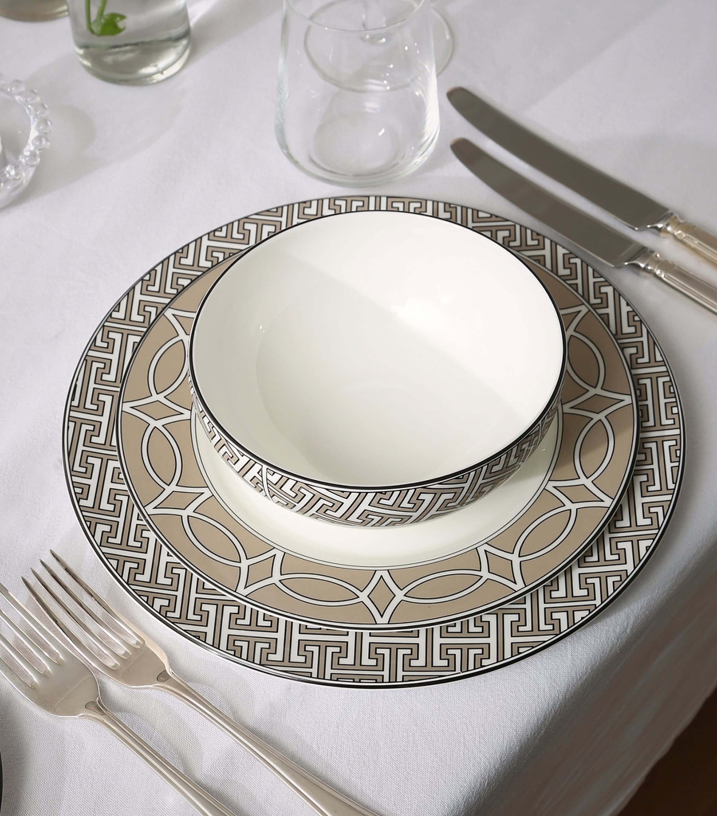 Set of 2 Loop Dessert Plates (21cm) TRUFFLE Image 4