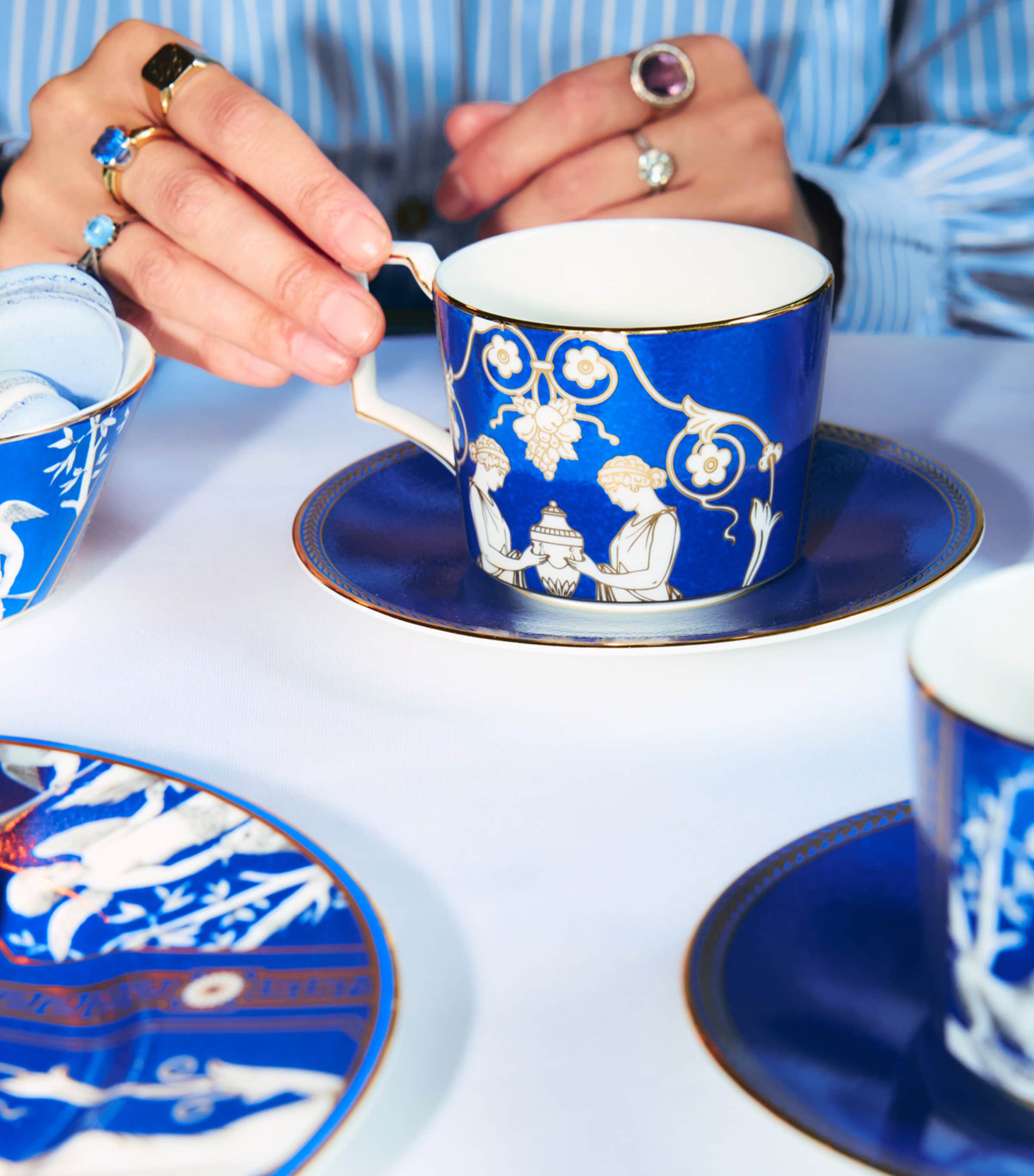 Wedgwood Set of 2 Renaissance Teacups and Saucers Blue Image 2