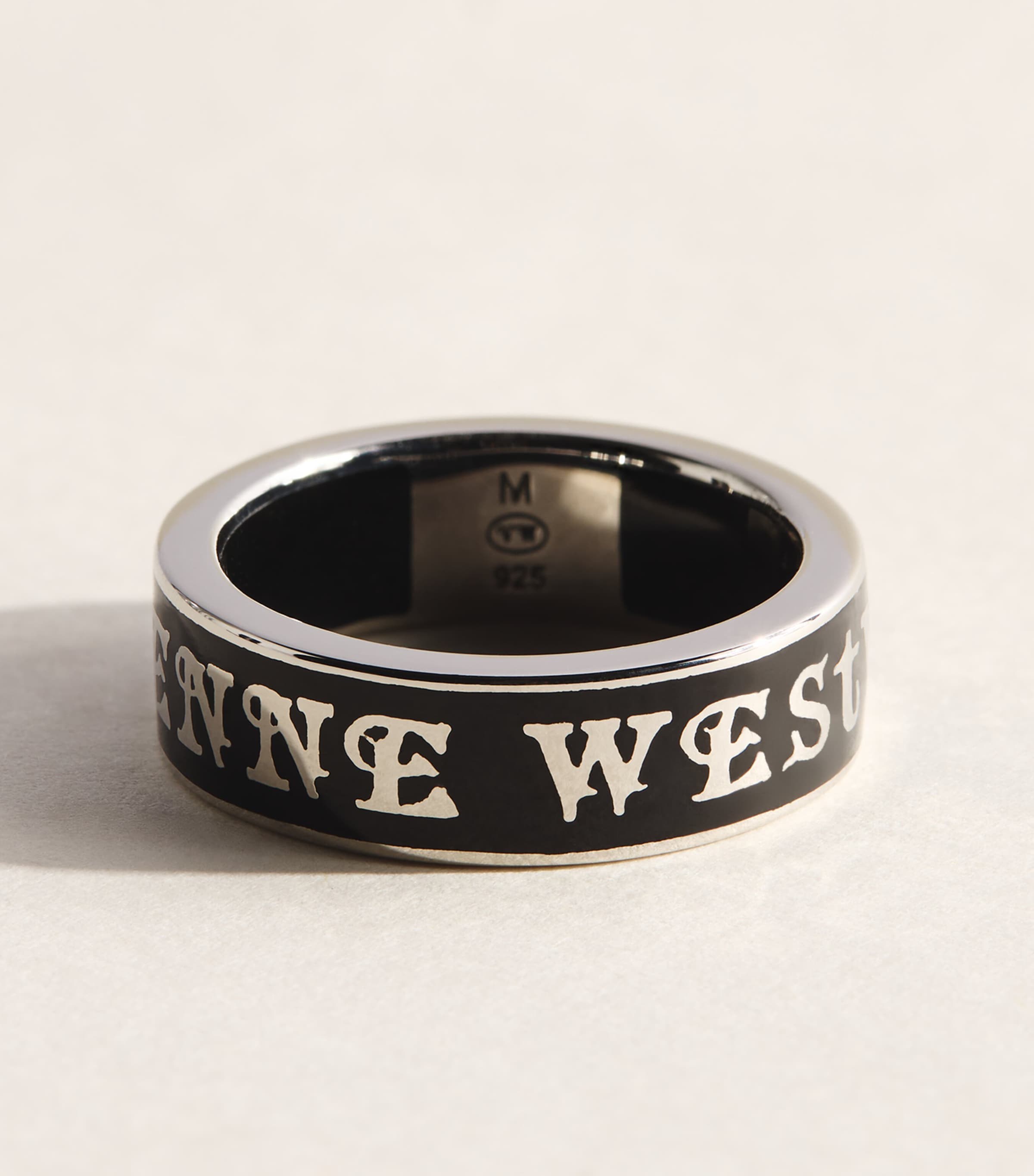 Vivienne Westwood Conduit Street Ring Plat/bk Enml Image 1