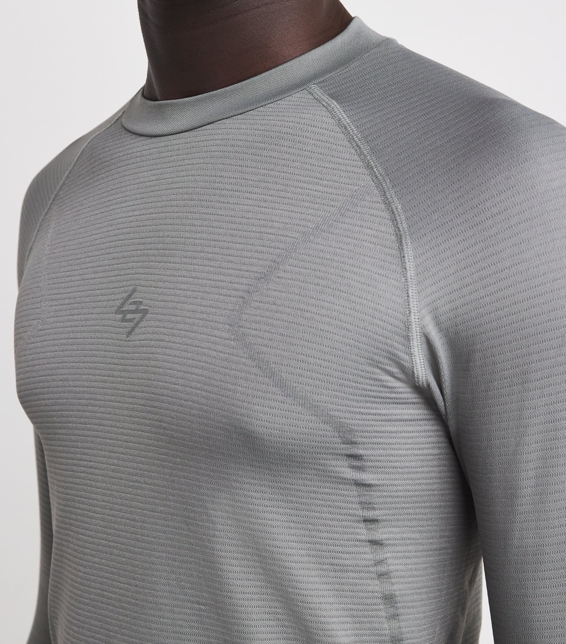 Long-Sleeve Seamless Uprising T-Shirt STEEL Image 6