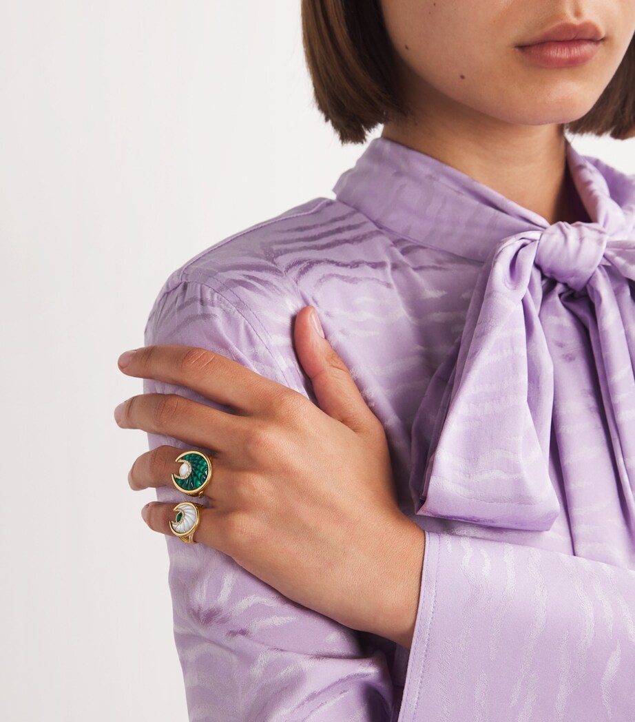 L'ATELIER NAWBAR Yellow Gold, Diamond, Mother-of-Pearl and Malachite Lot N*91 Ring Yellow Gold Image 5