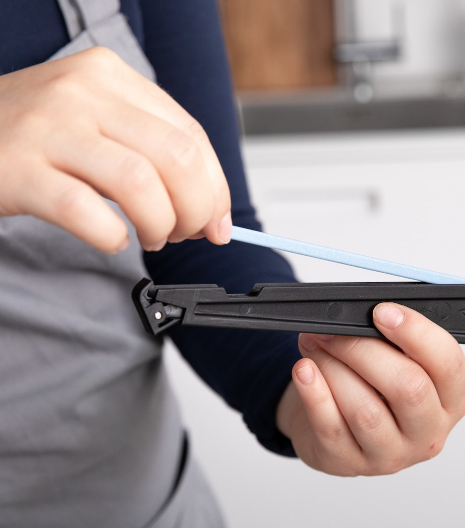 Knife Sharpener BLACK Image 4