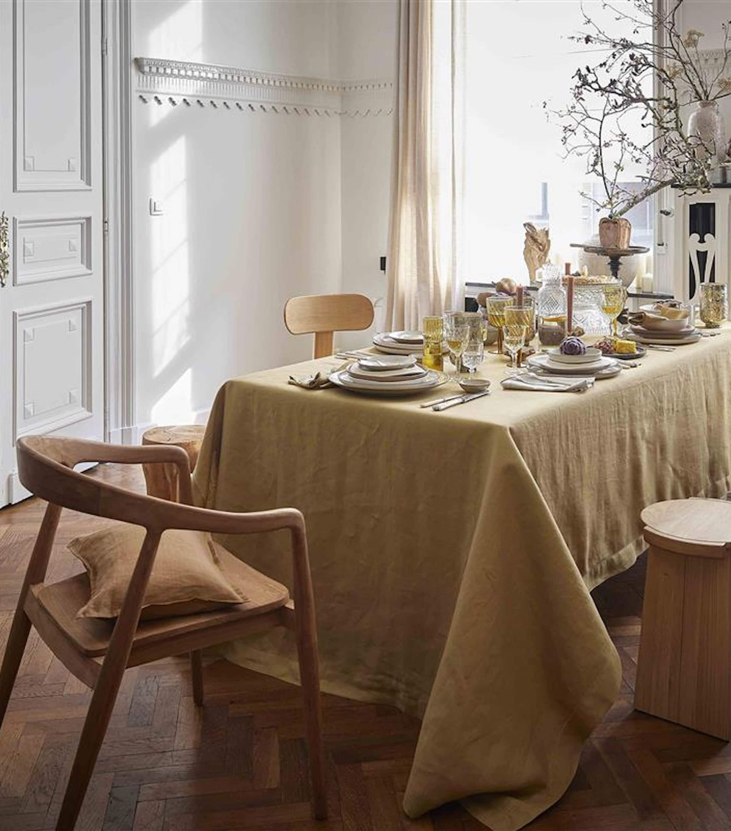 Linen Florence Sienne Tablecloth (170cm x 250cm) SIENNA YELLOW Image 3