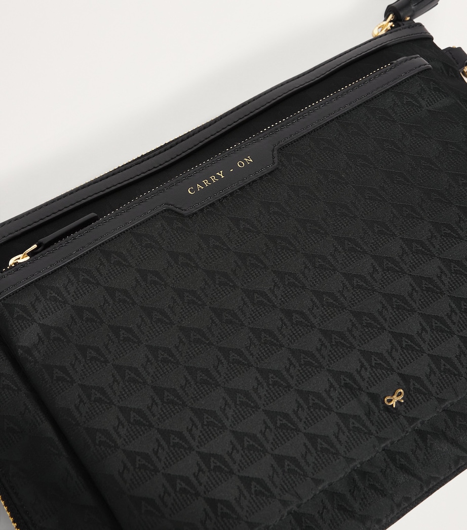 Logo Journey Essentials Pouch BLACK Image 4