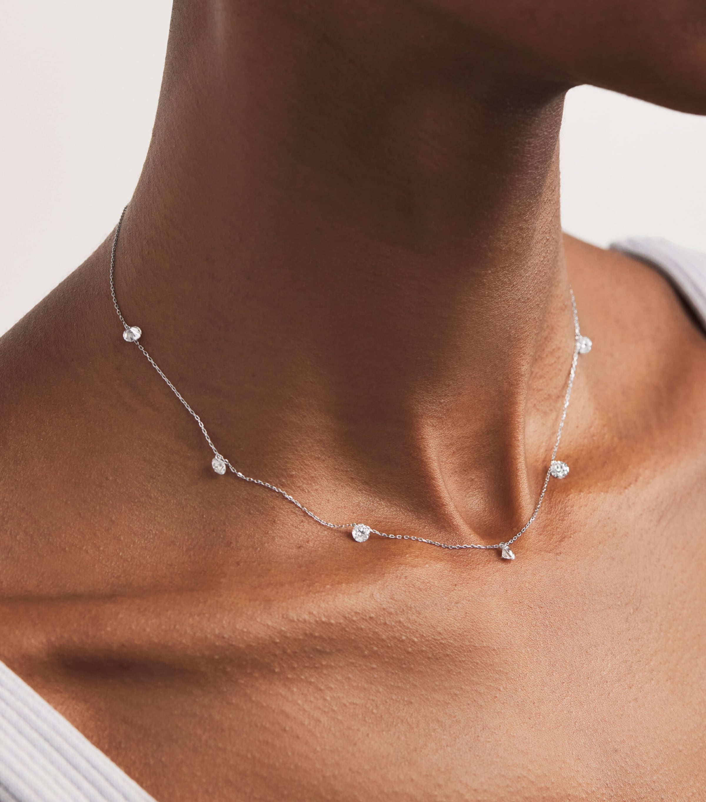 Persée White Gold and Diamond 7-Stone Danaé Necklace White Gold Image 2