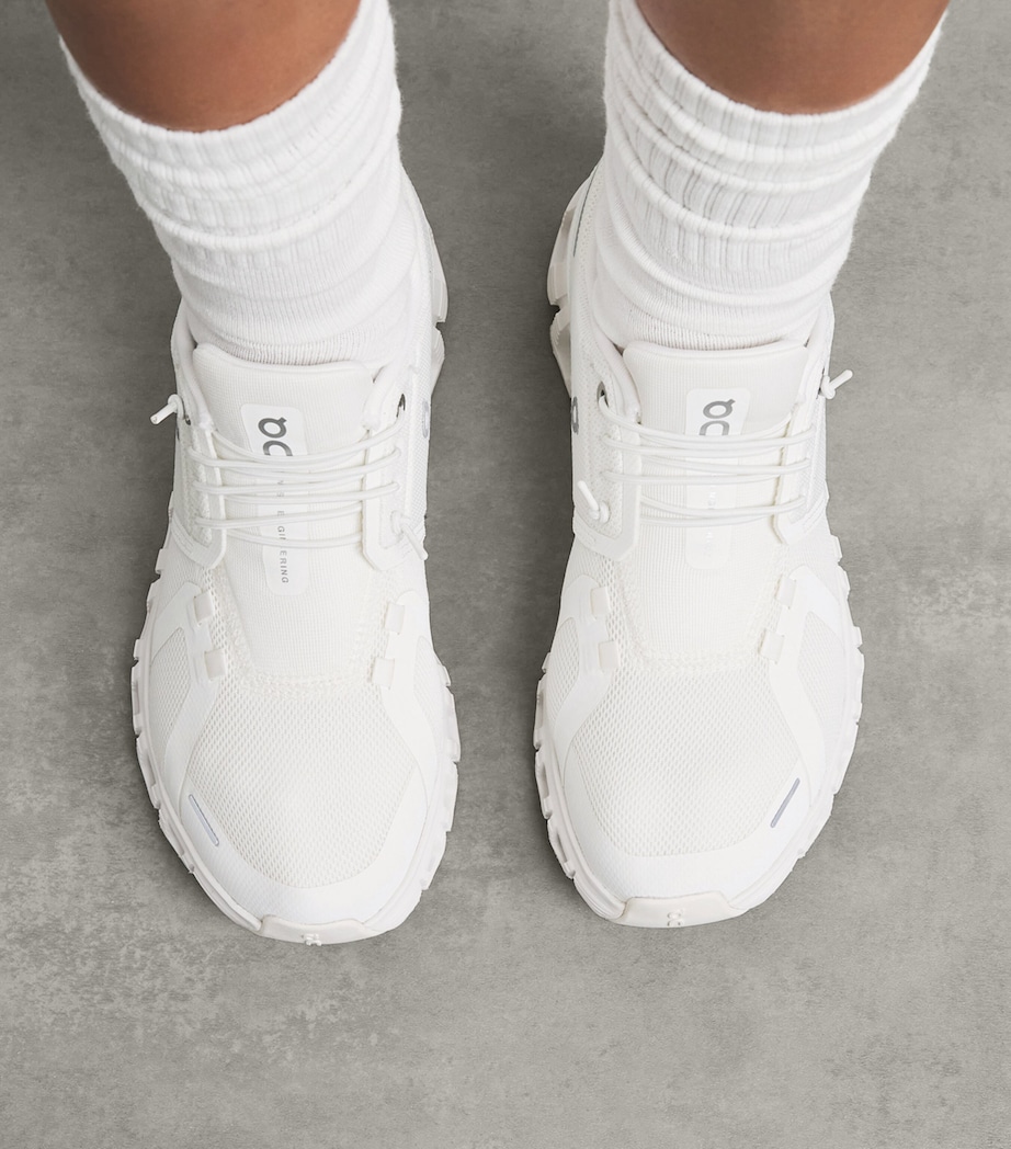On Womens Cloud 6 Trainers White | White Image 4