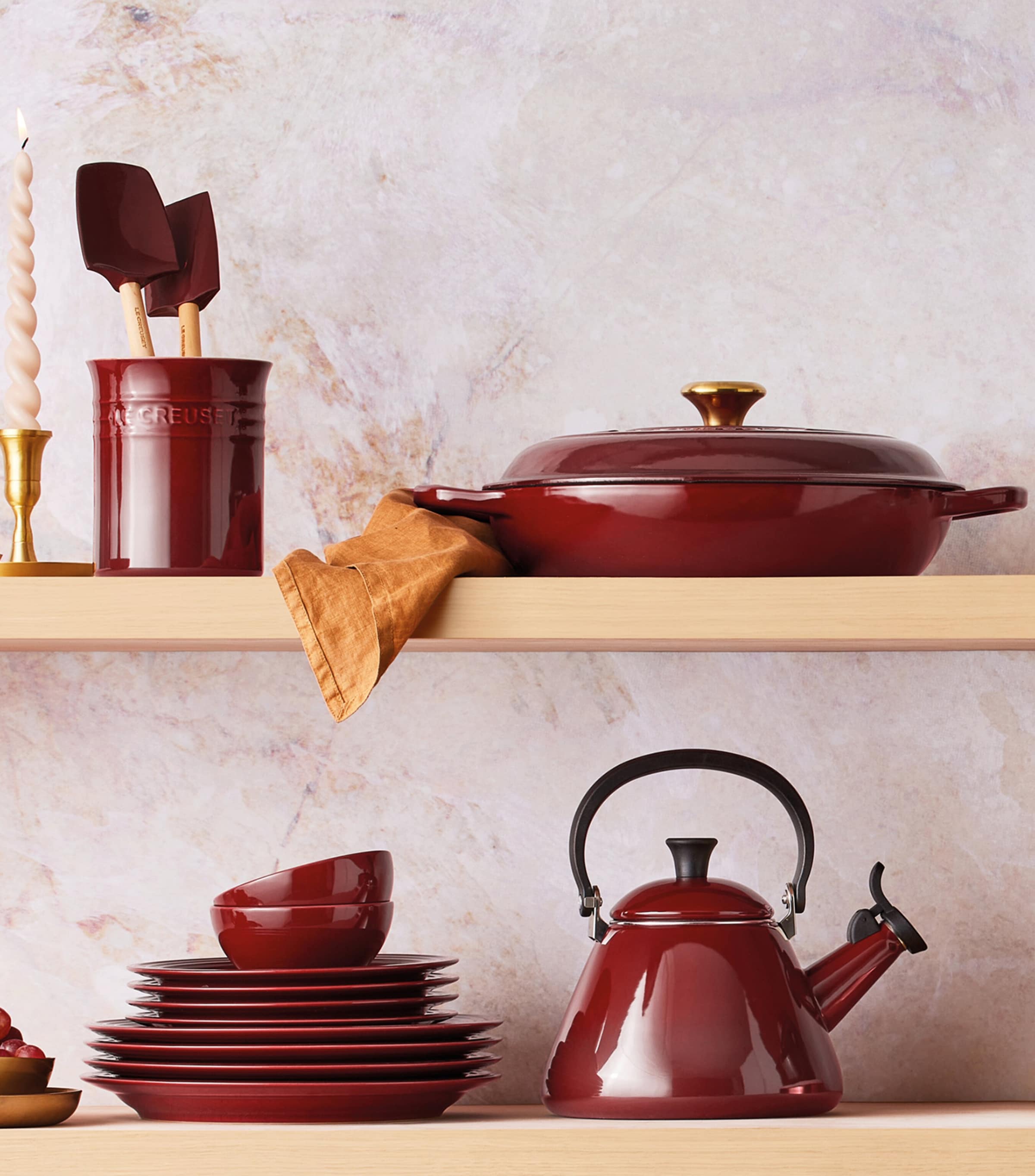 Cast Iron Shallow Casserole Dish (26cm) GARNET Image 6