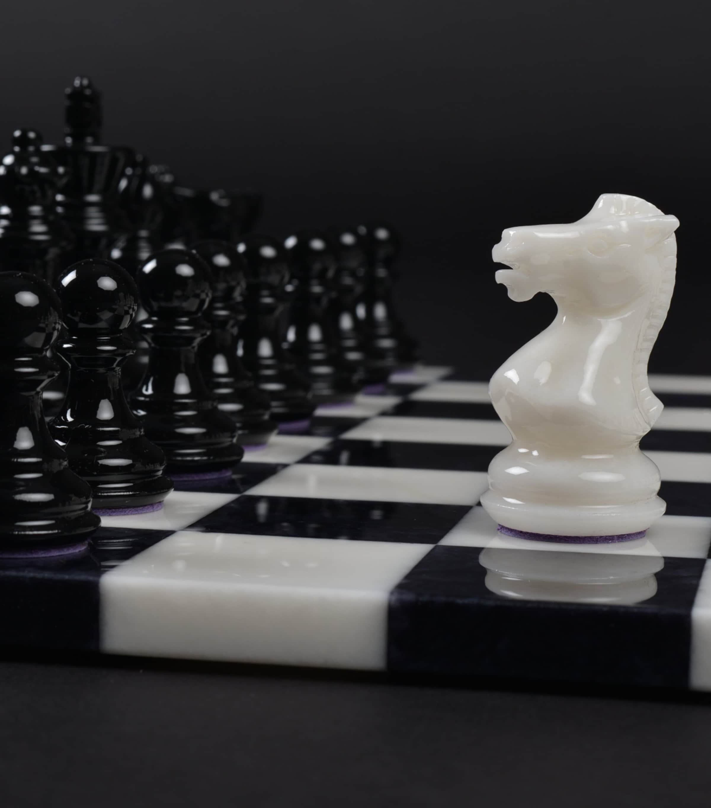 Stone Chess Set BLACK AND WHITE Image 3
