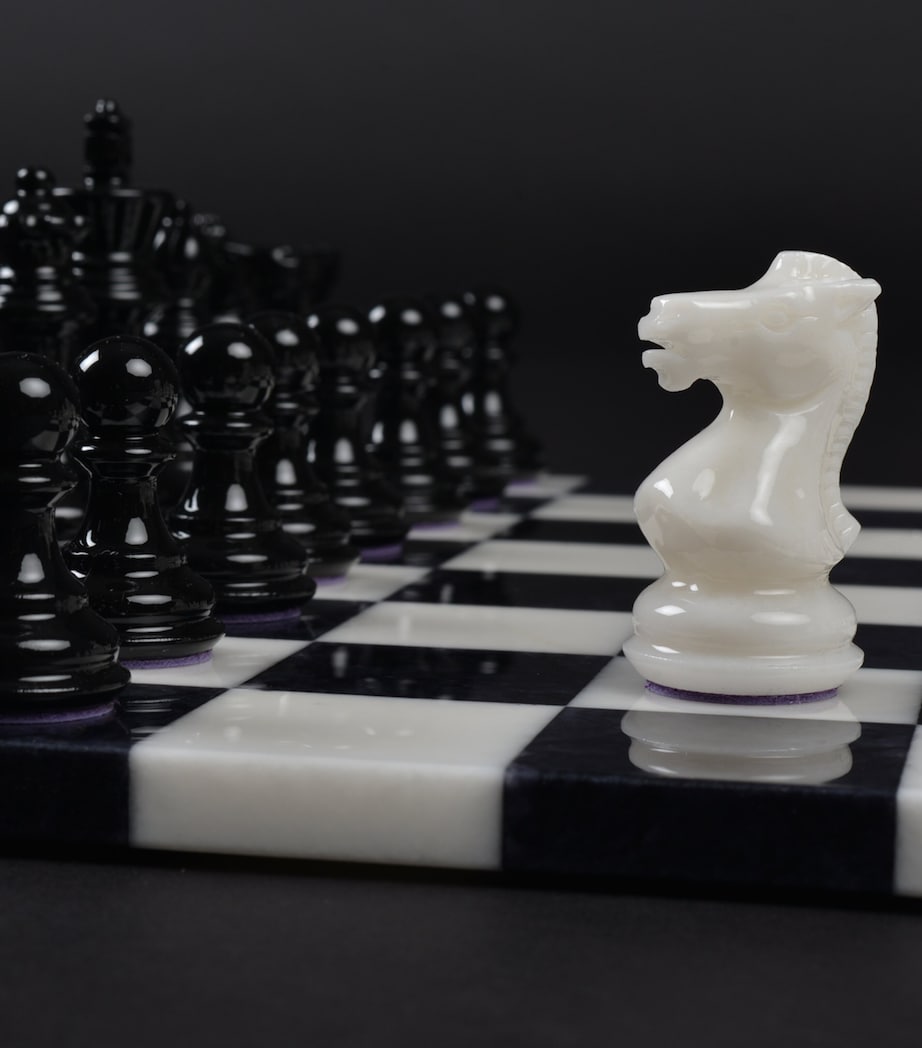 Stone Chess Set BLACK AND WHITE Image 3
