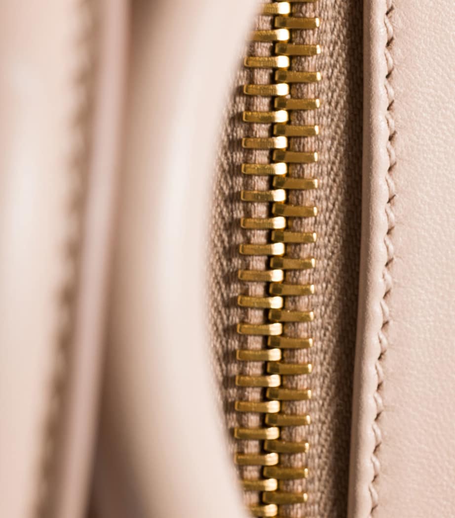 Matelassé Leather Arcadie Top-Handle Bag F0236 Image 7