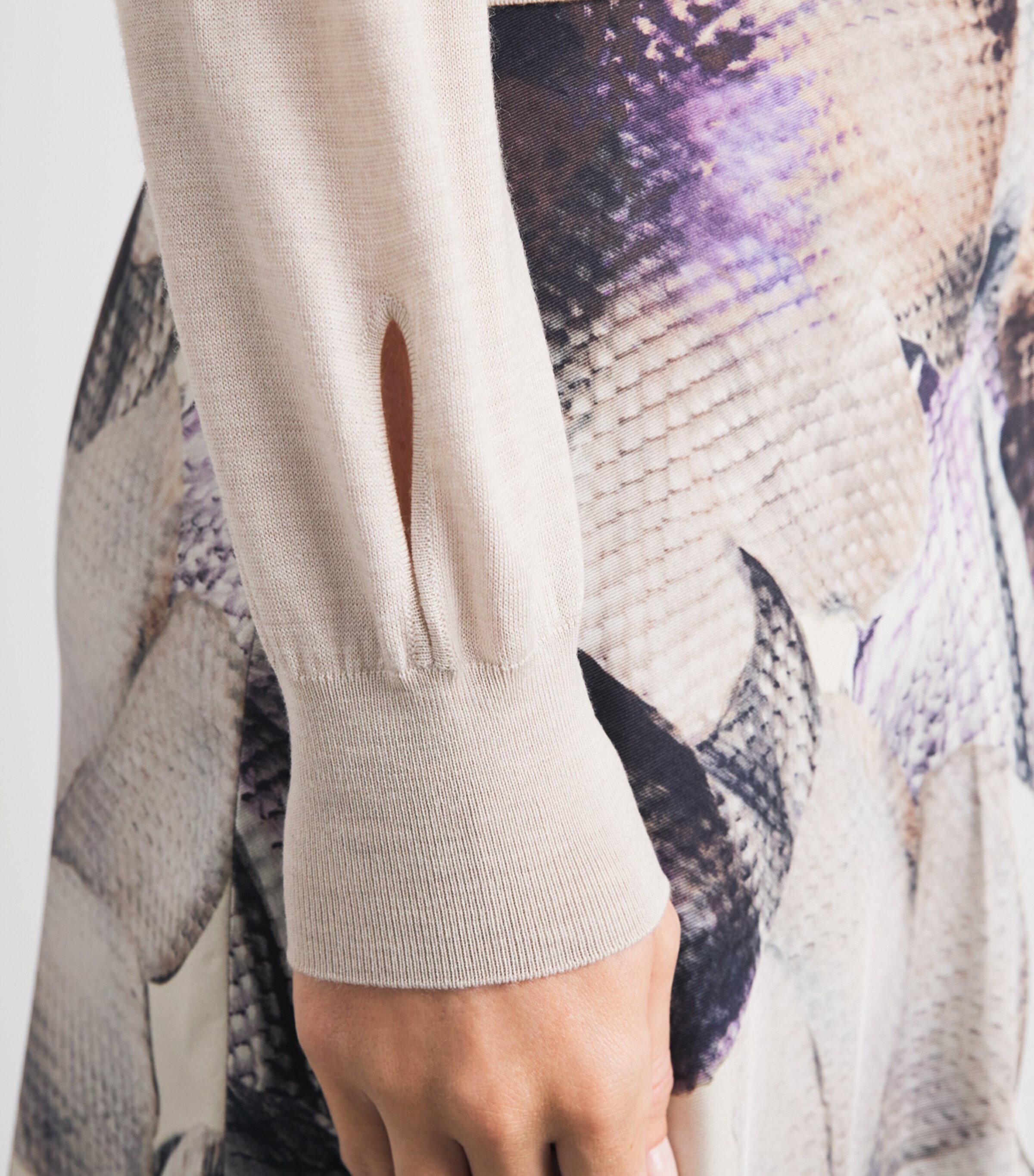 Agnona Womens Wool-Silk-Cashmere Cardigan Beige Greige Image 3