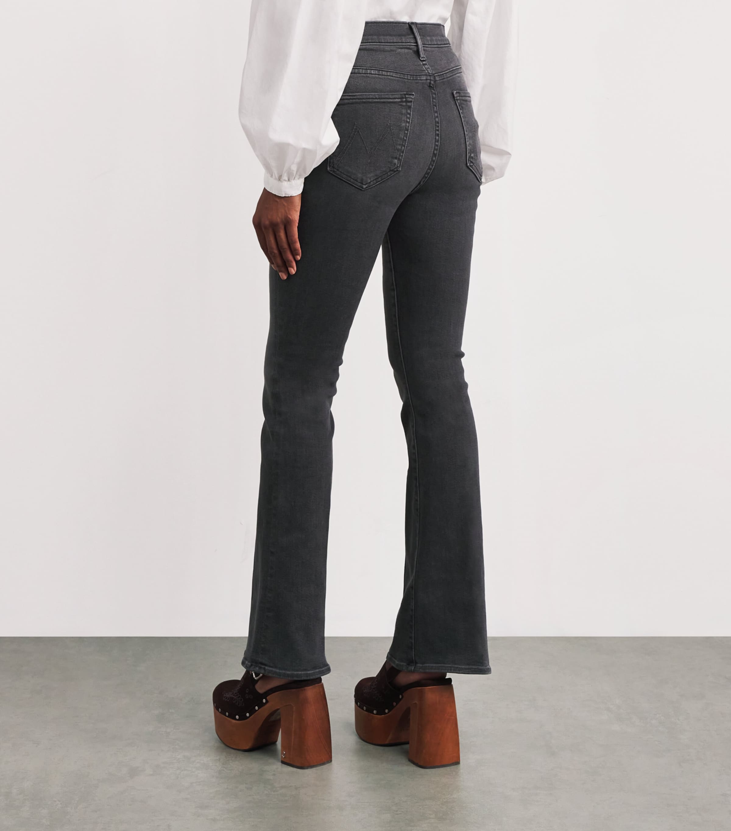 The Weekender Flared Jeans CAN YOU CALLMYPHONE Image 4