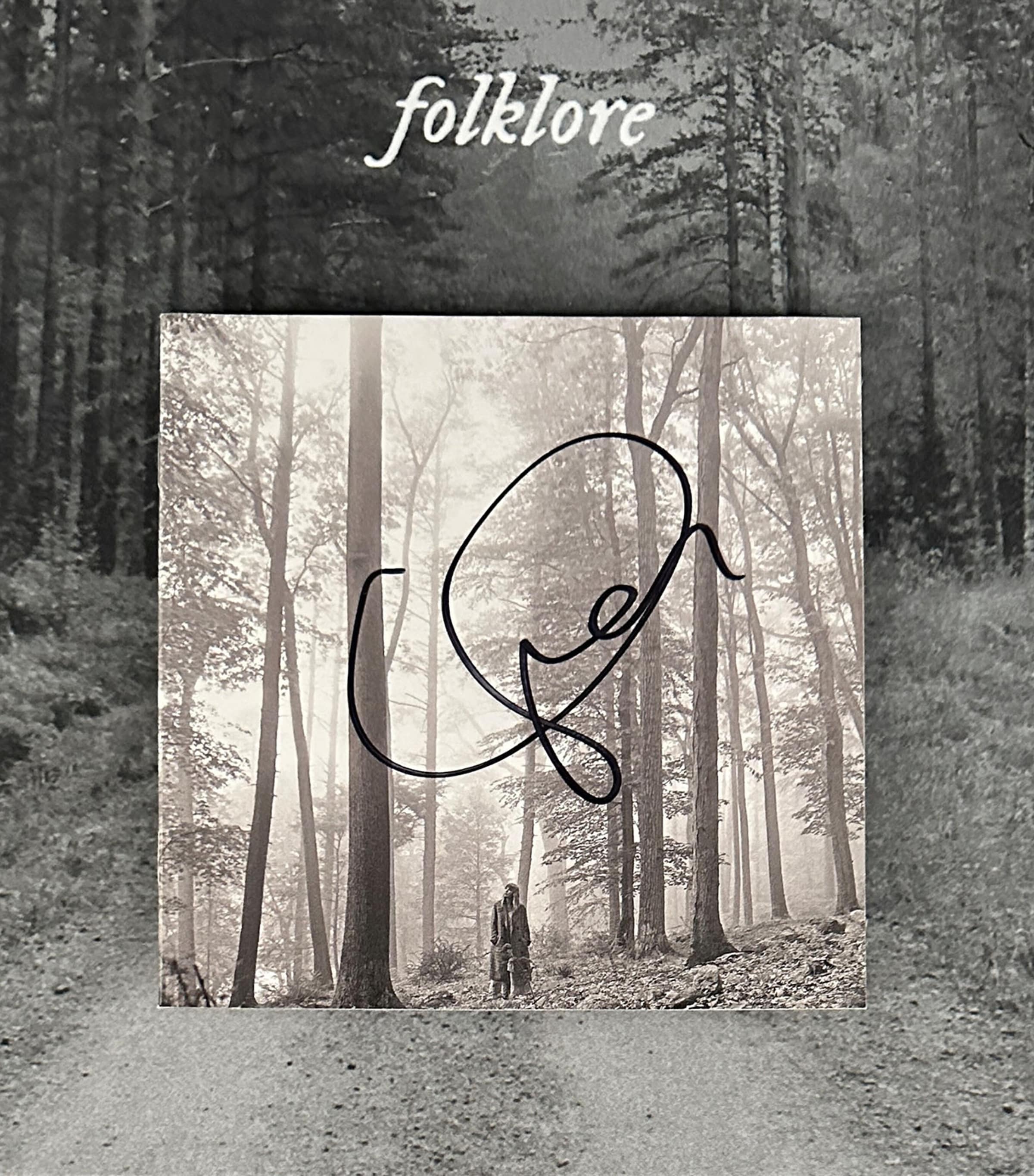 Autographed Taylor Swift Folklore CD Display MULTI Image 2