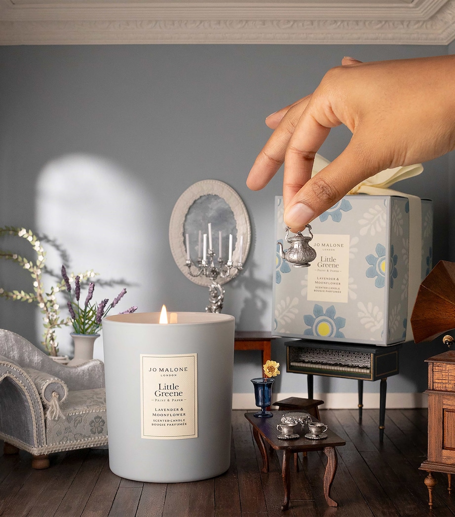 Jo Malone London x Little Greene Special Edition Lavender & Moonflower Scented Candle (200g) Image 3