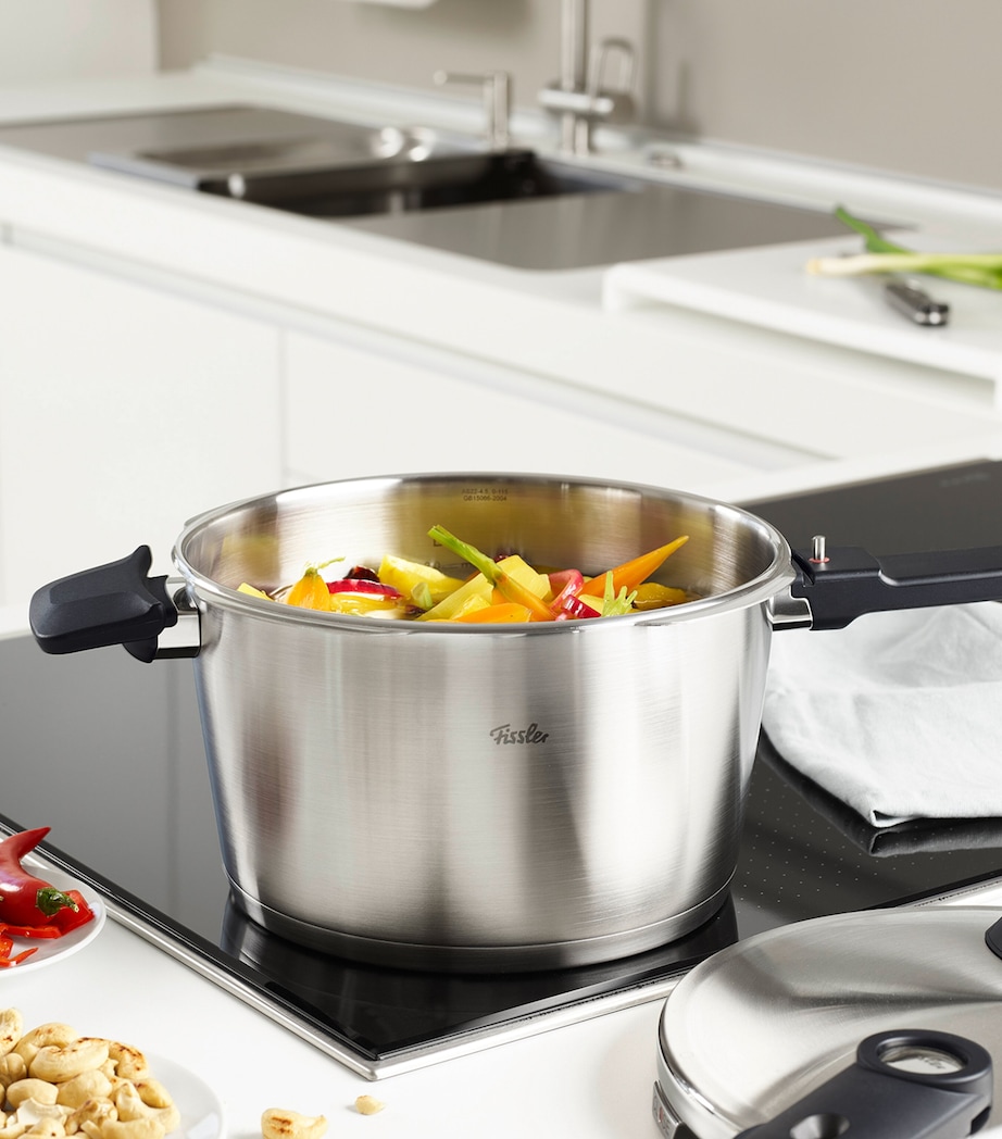 Vitavit Premium Pressure Cooker with Insert (18cm) INOX GREY Image 10