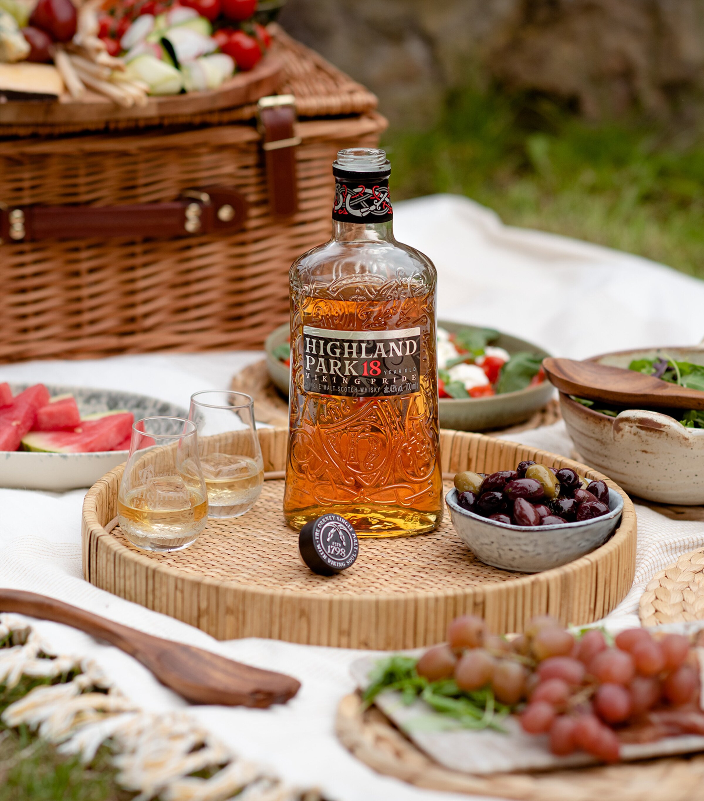 Highland Park 18-Year-Old Viking Pride Scotch Whisky (70cl) Image 3