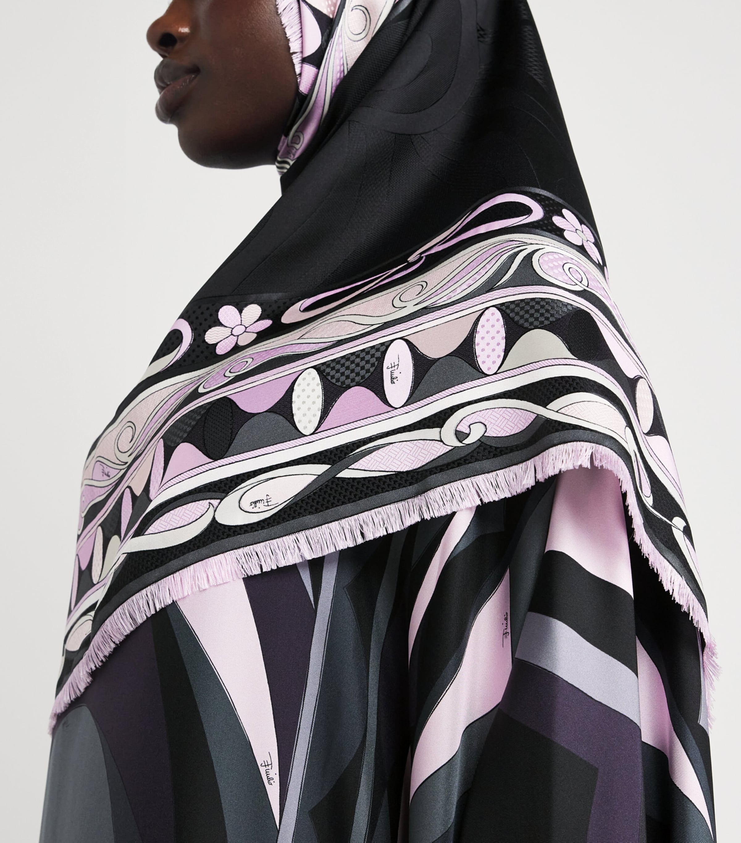 Silk Printed Hijab 1/BLACK PINK Image 2